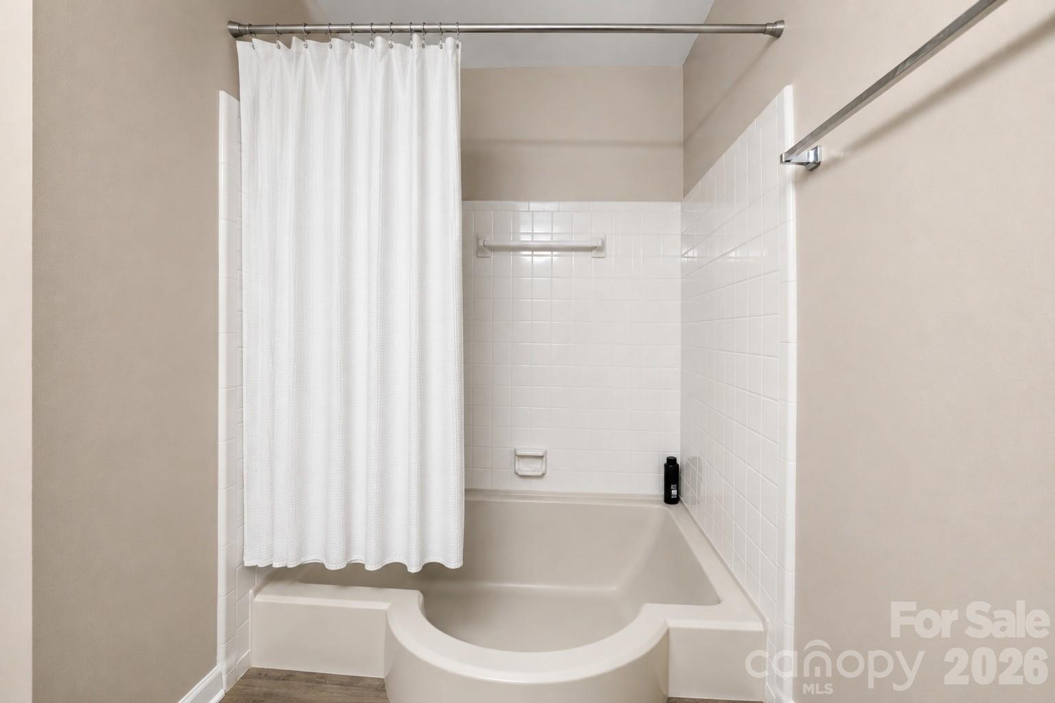 4902 Spring Lake Drive #E — Charlotte