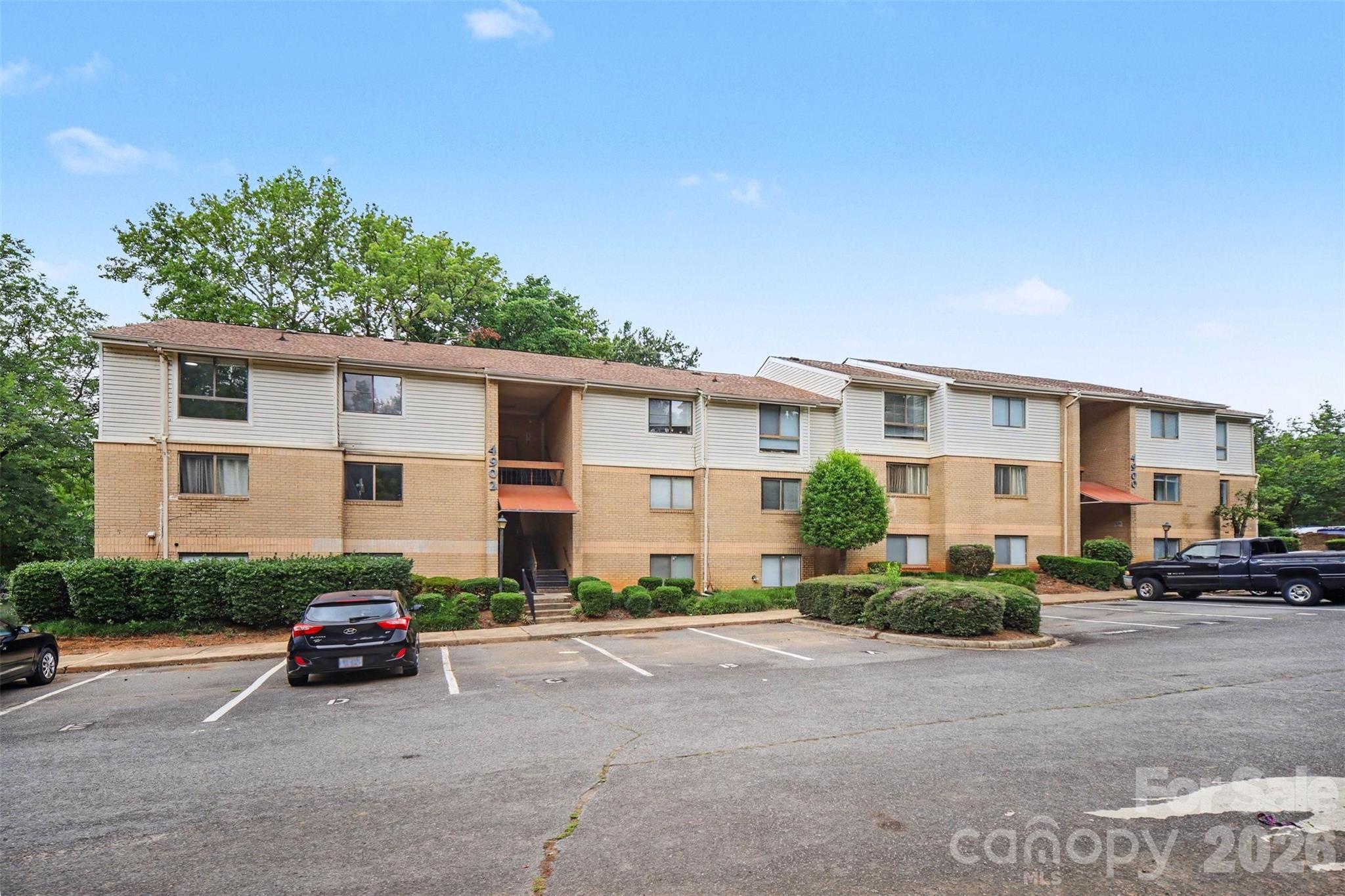 4902 Spring Lake Drive #E — Charlotte