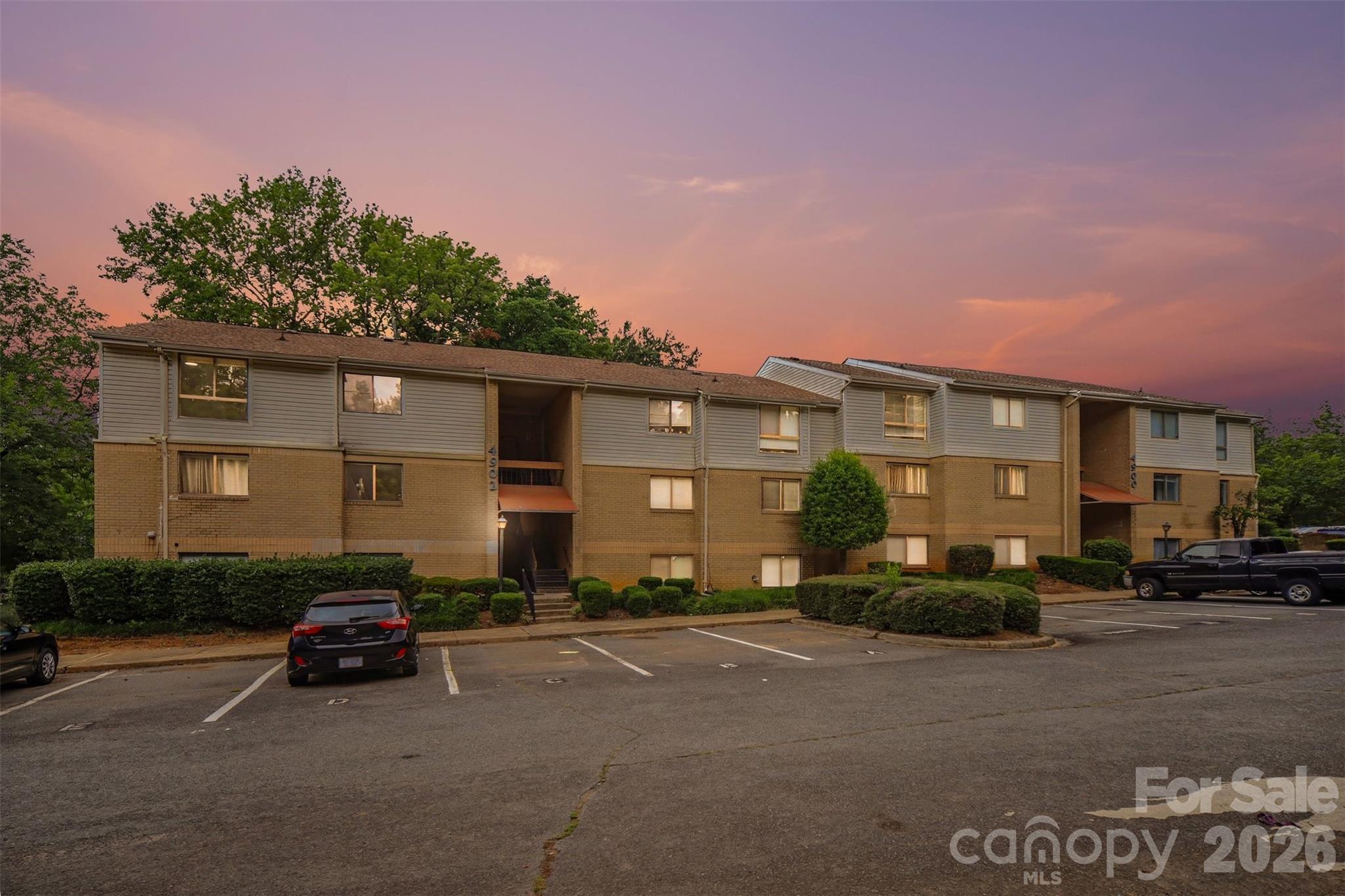 4902 Spring Lake Drive #E — Charlotte