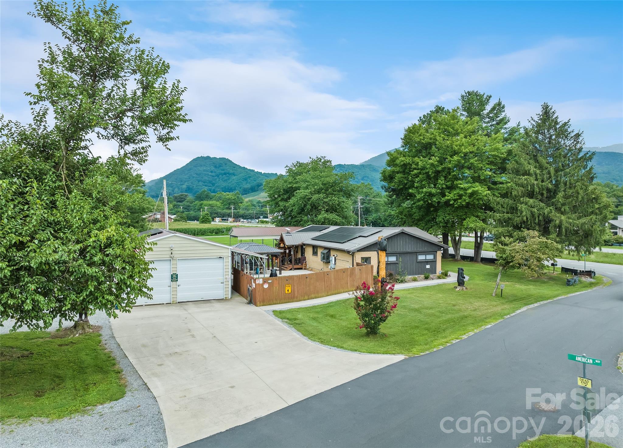 2906 Jonathan Creek Road — Waynesville