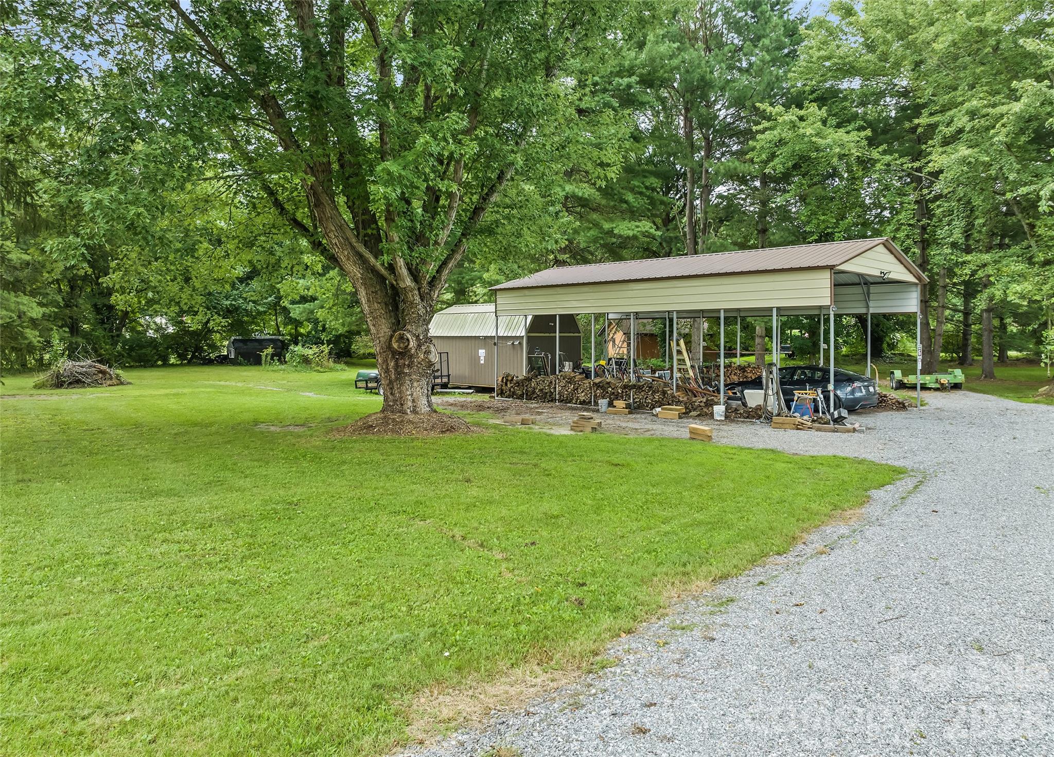 2906 Jonathan Creek Road — Waynesville