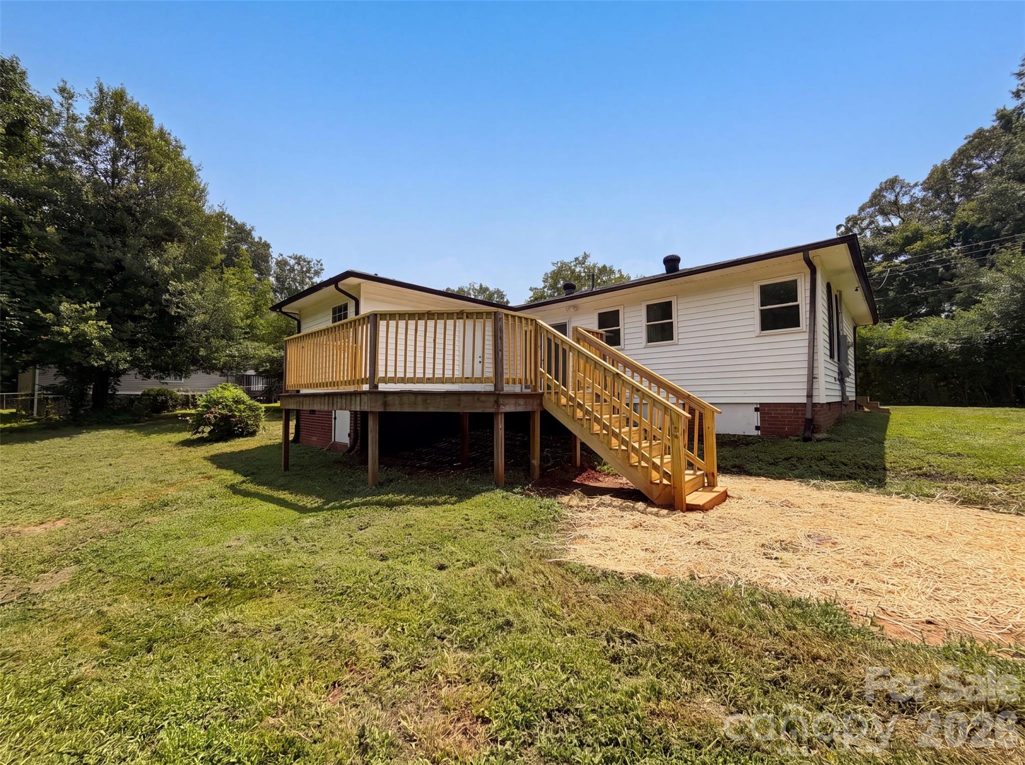 704 Morningside Drive — Mount Holly