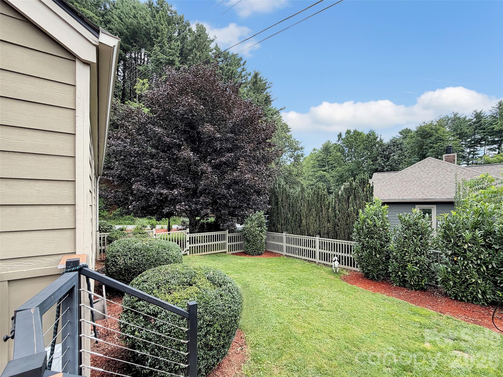 936 Little Mountain Road — Waynesville