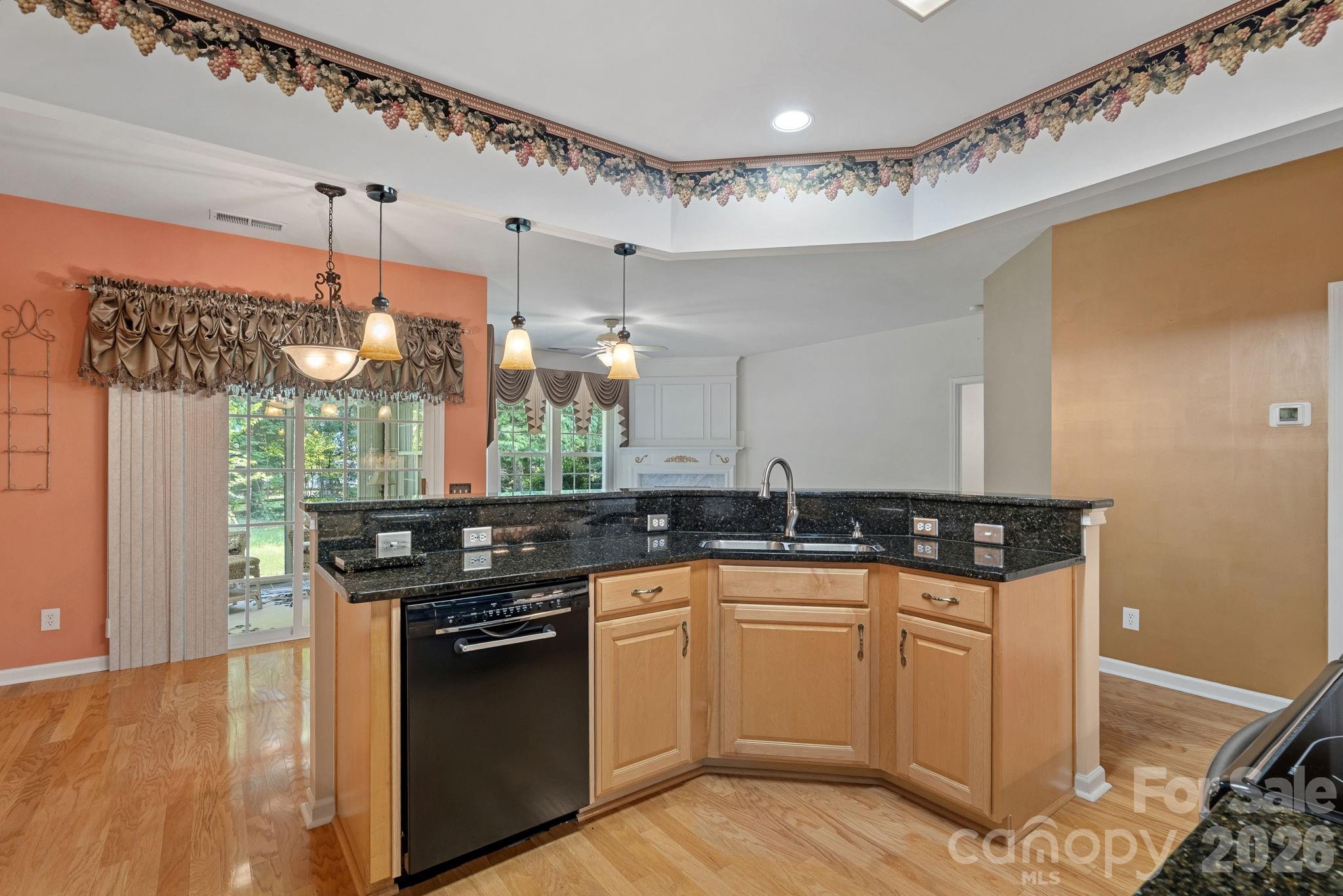 6601 Warbler Wood Court — Charlotte