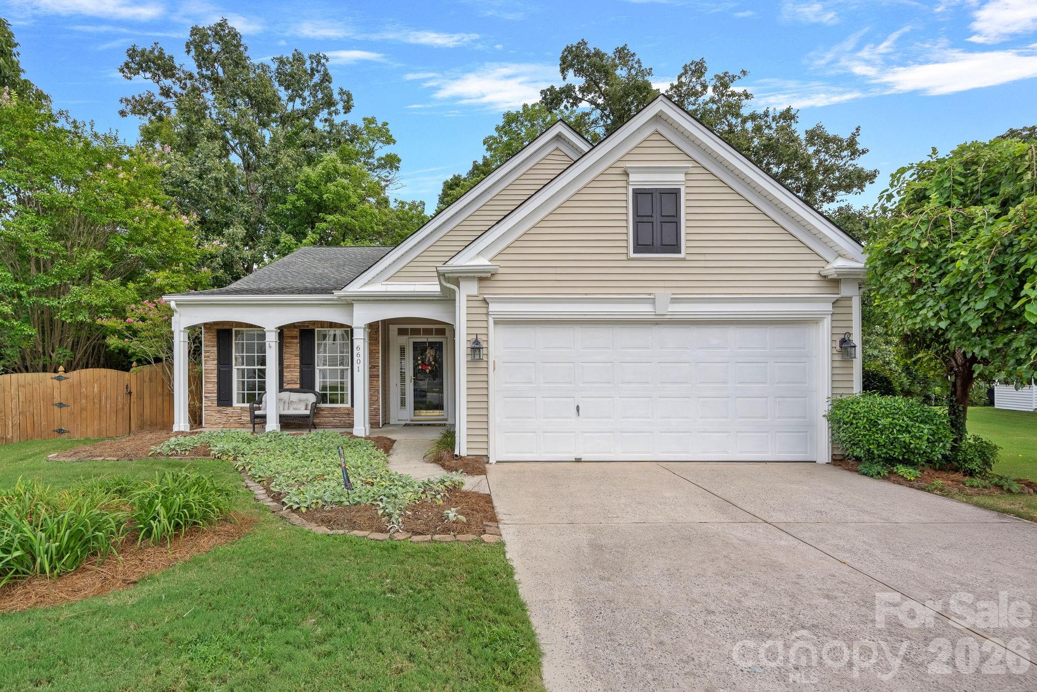 6601 Warbler Wood Court — Charlotte