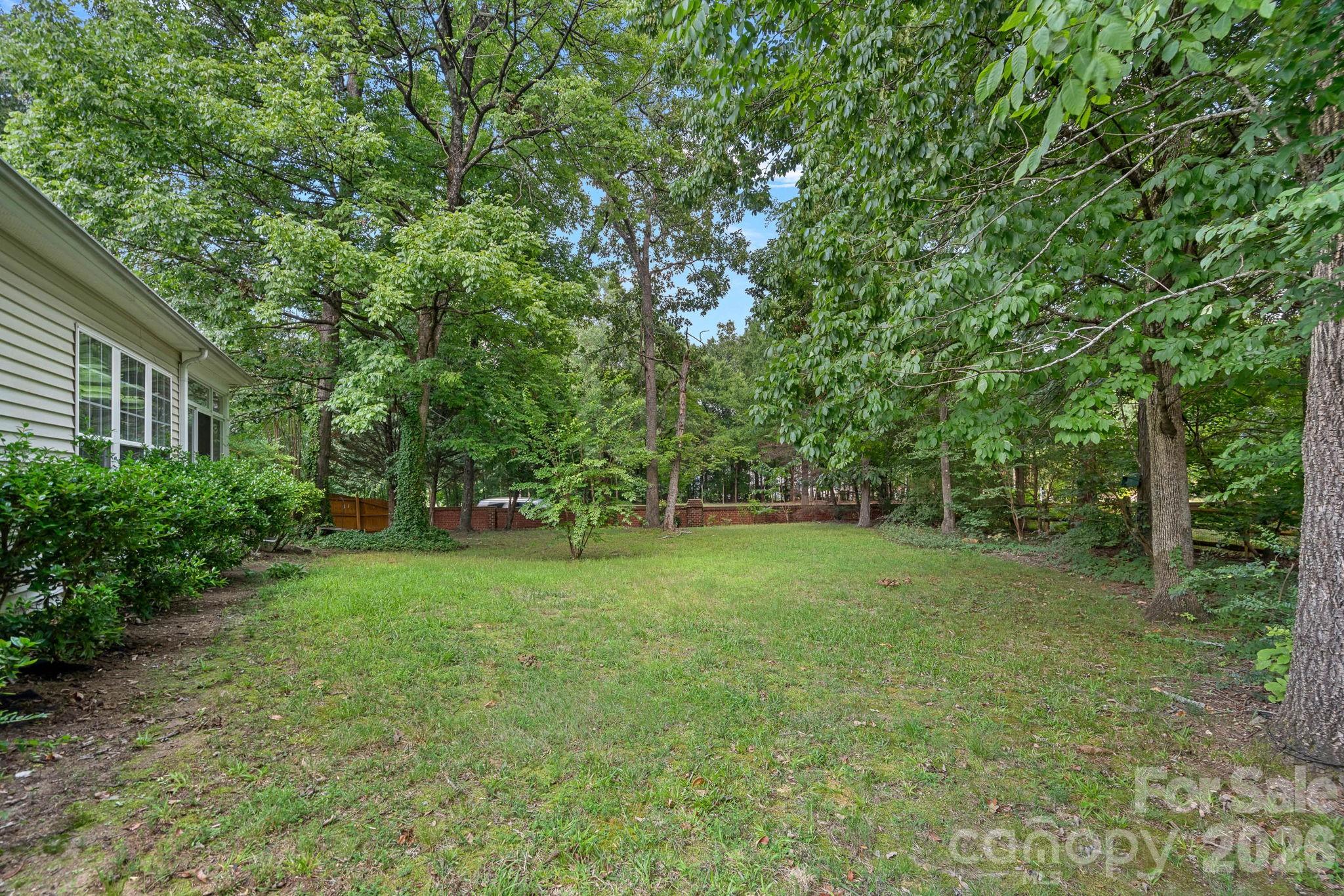 6601 Warbler Wood Court — Charlotte