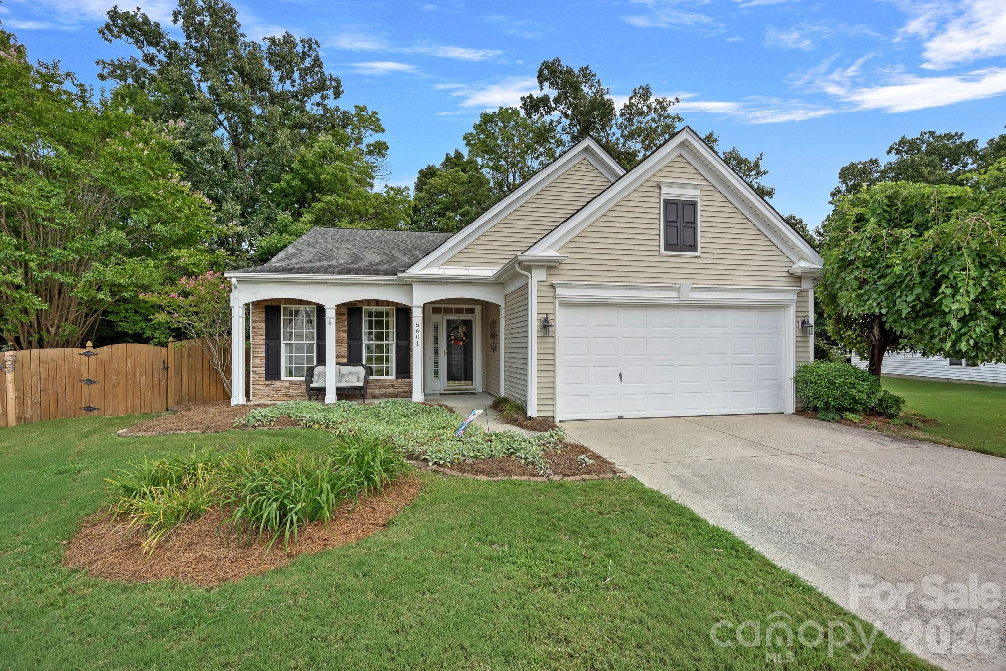 6601 Warbler Wood Court — Charlotte