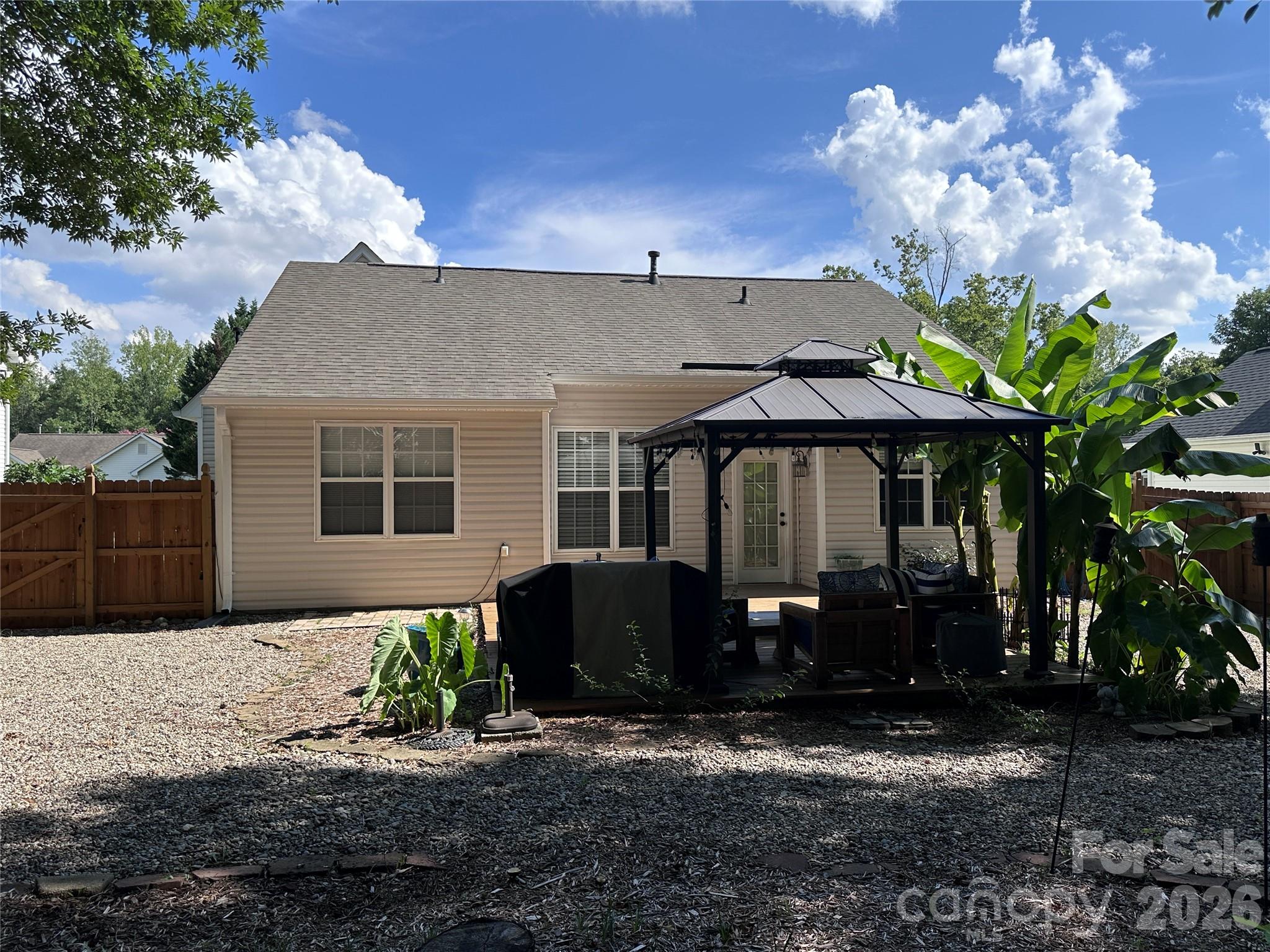 4515 Fox Thorne Drive — Charlotte