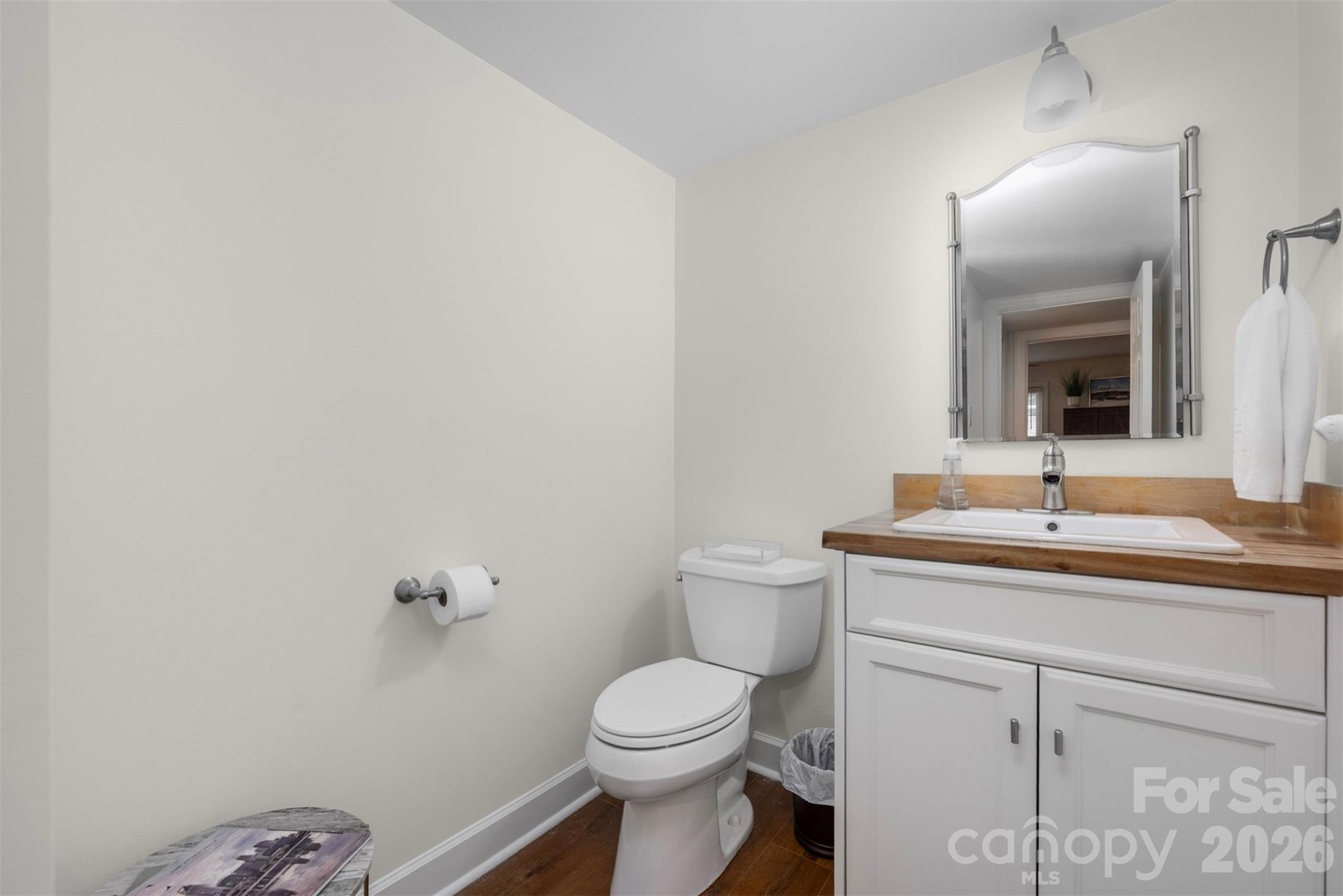 3520 Colony Road #F — Charlotte