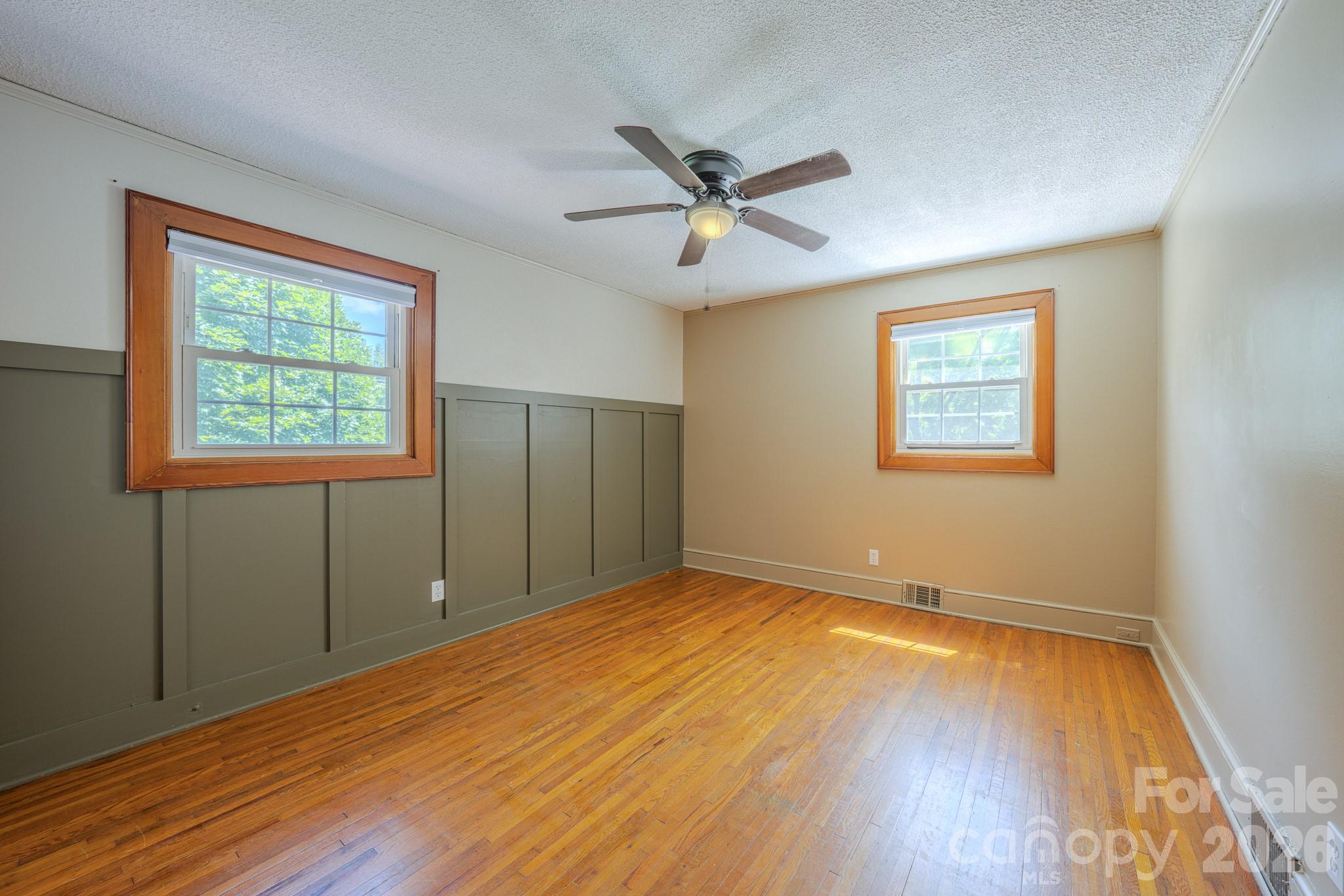 2150 Nc 80 Highway — Bakersville