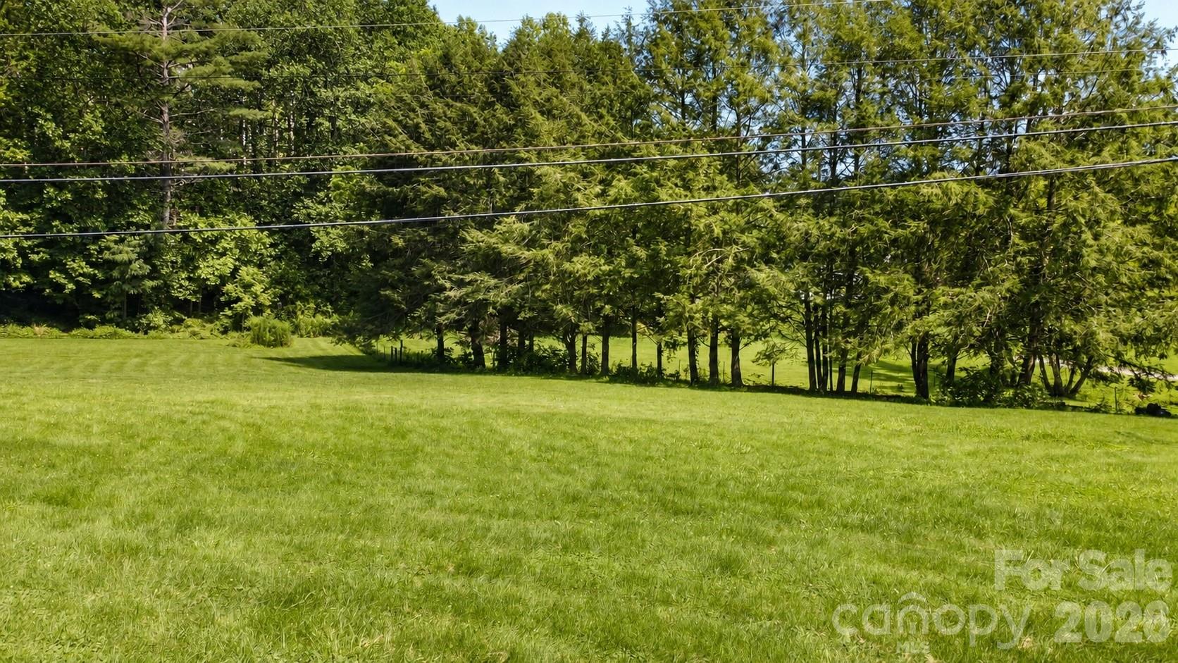 2150 Nc 80 Highway — Bakersville