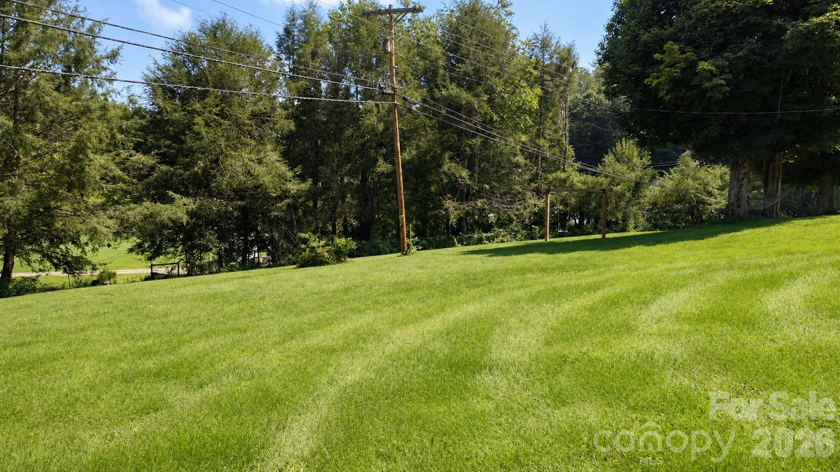 2150 Nc 80 Highway — Bakersville