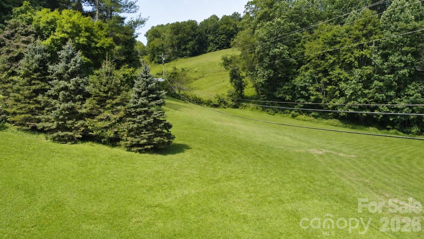 2150 Nc 80 Highway — Bakersville