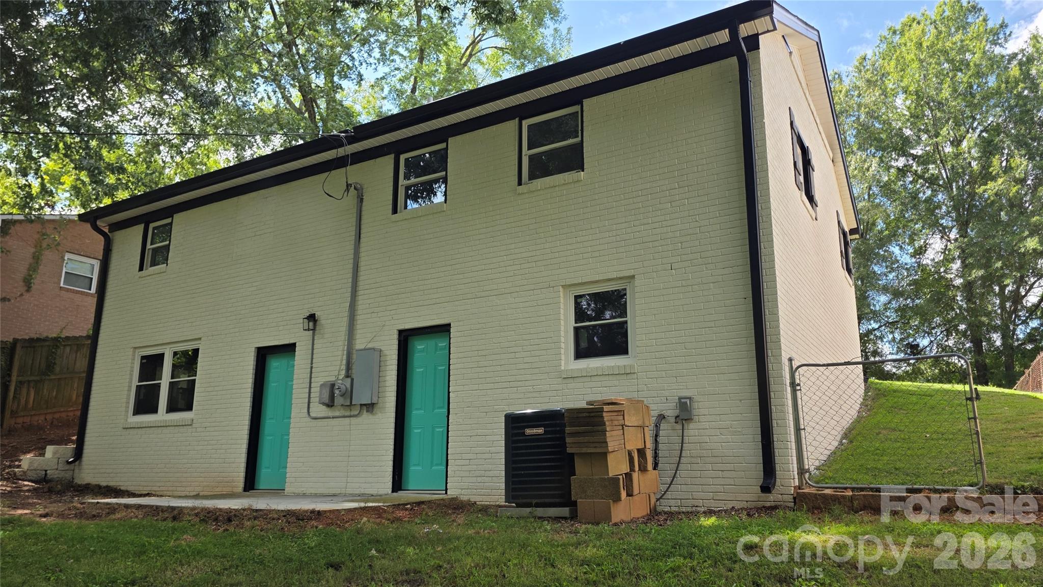 513 E Ohio Avenue — Bessemer City