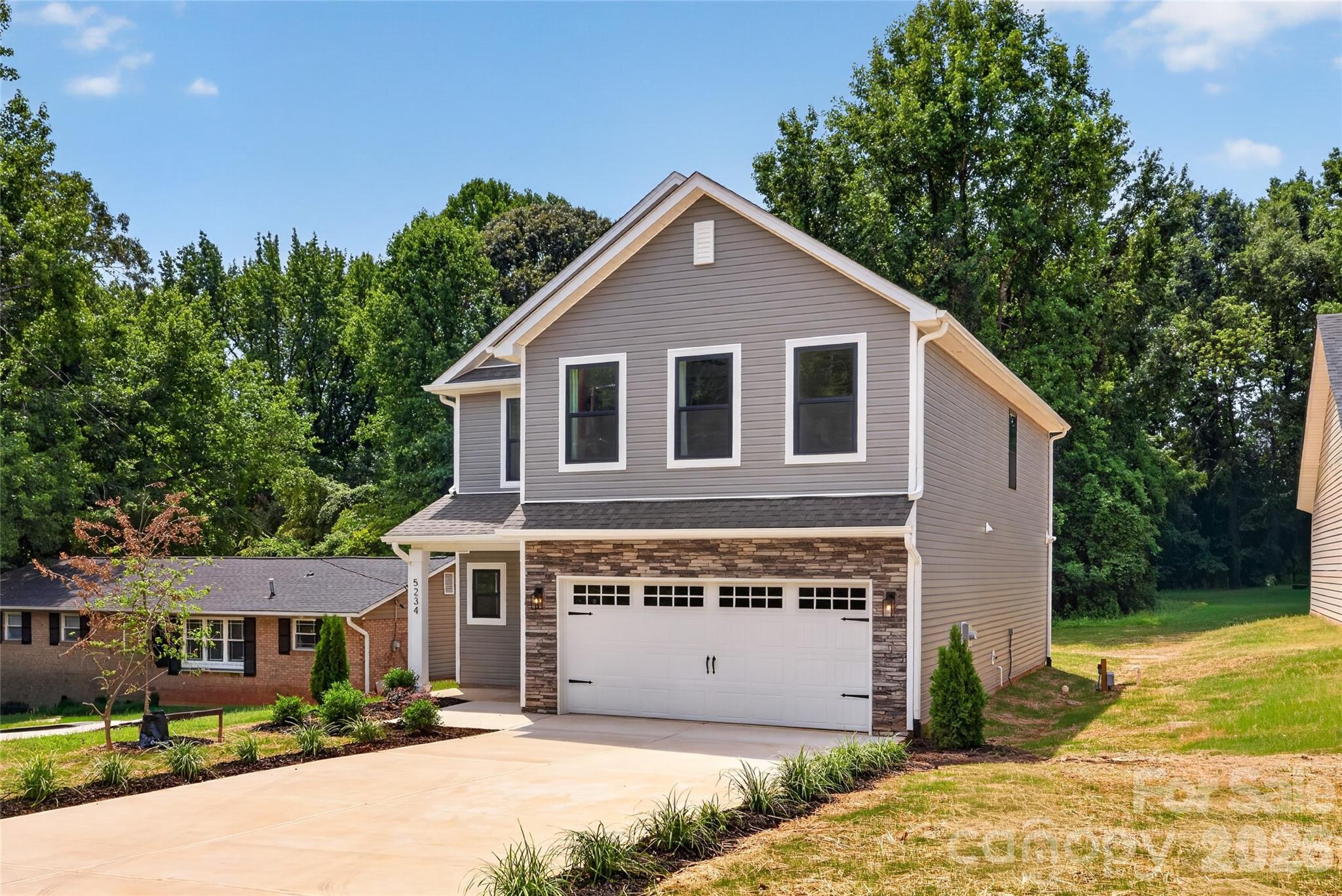 5234 Hickory Lane — Charlotte
