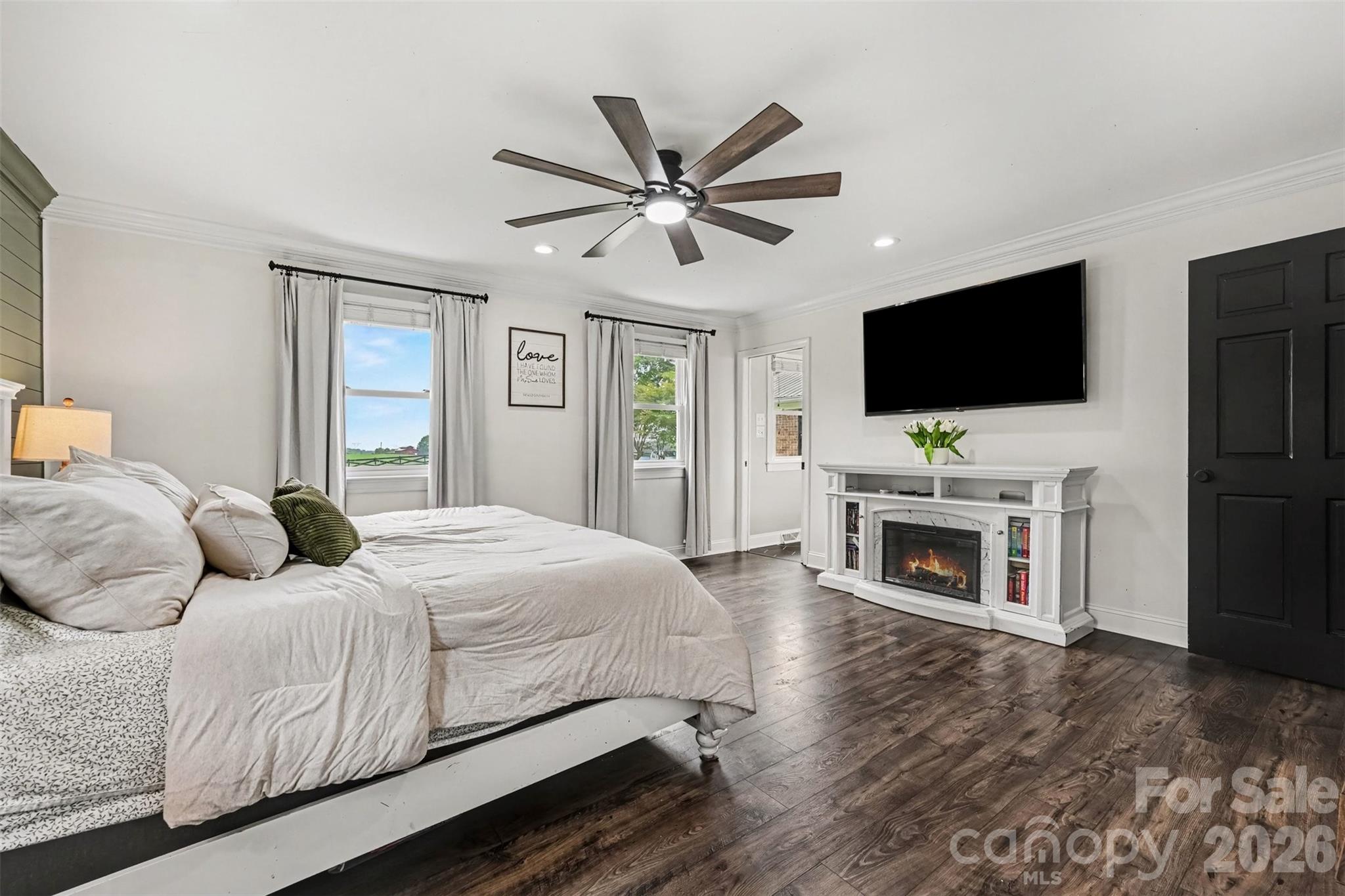 5718 White Store Road — Wingate