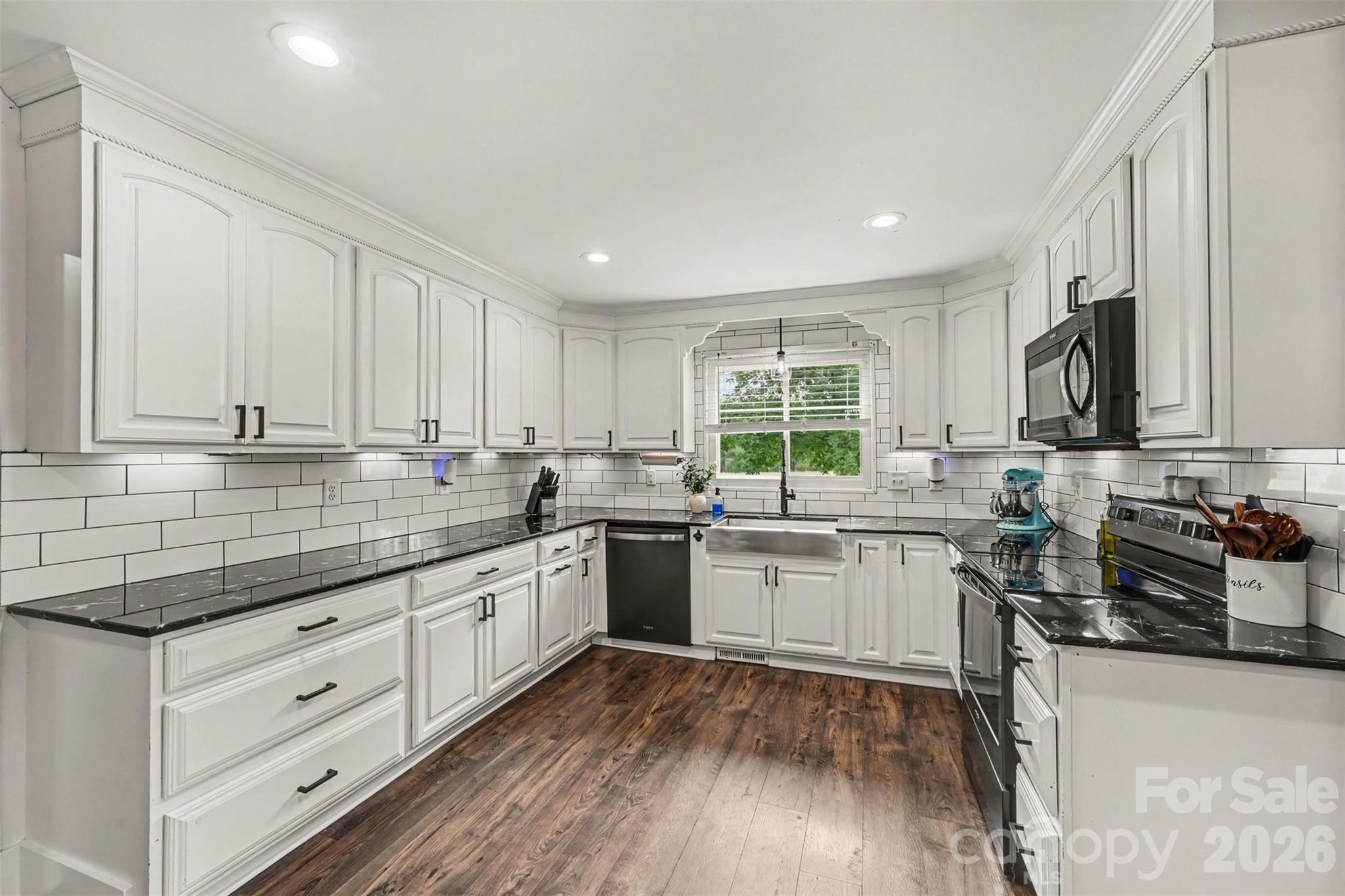 5718 White Store Road — Wingate