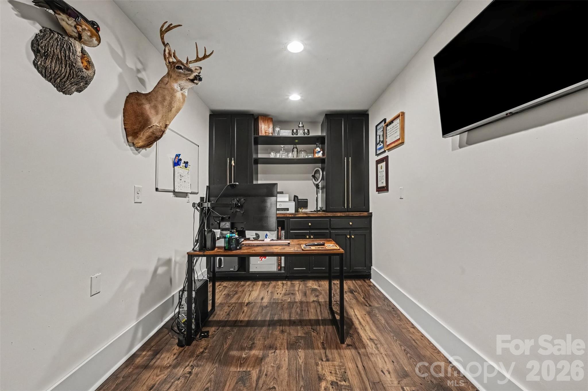 5718 White Store Road — Wingate