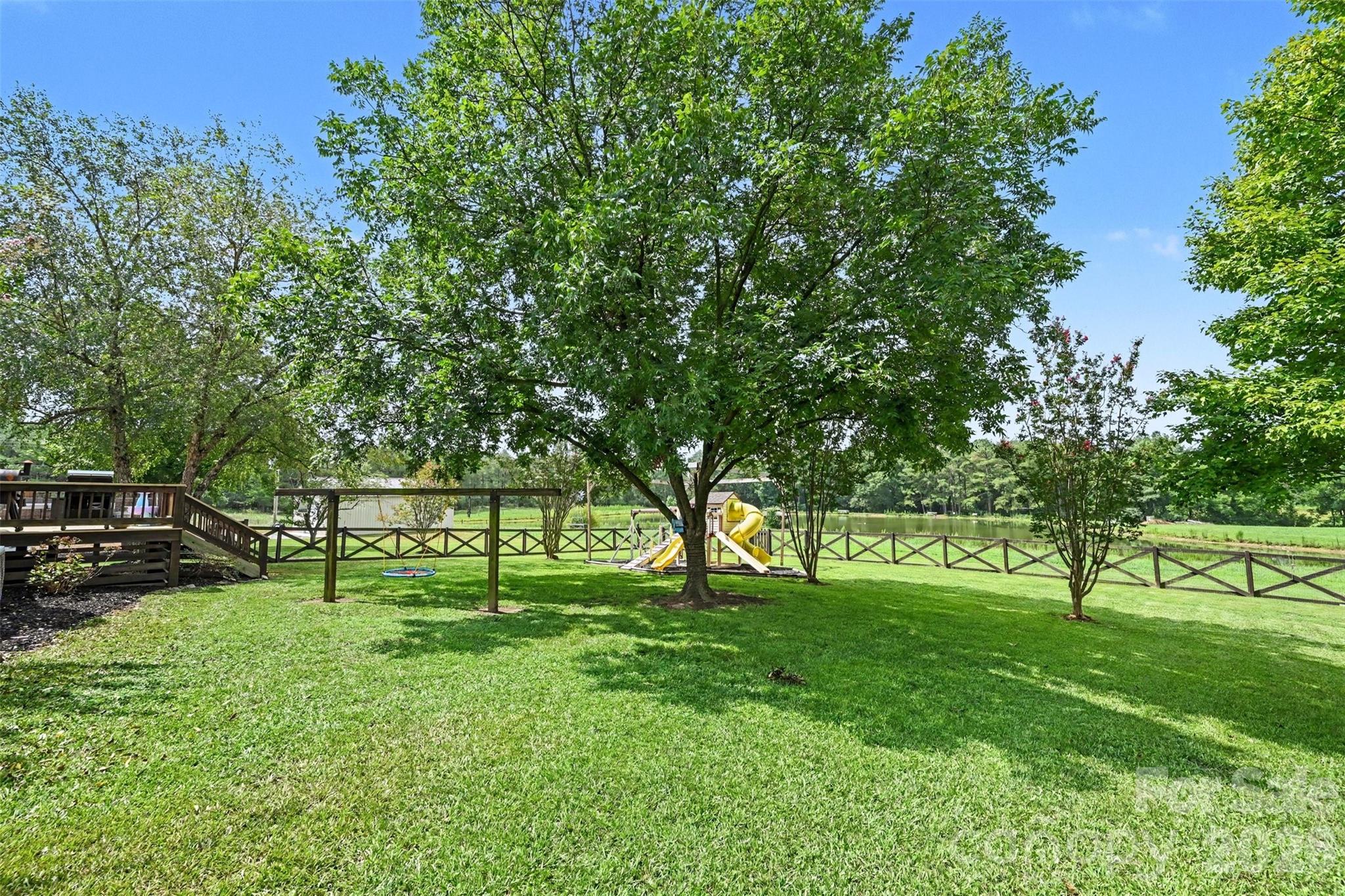 5718 White Store Road — Wingate