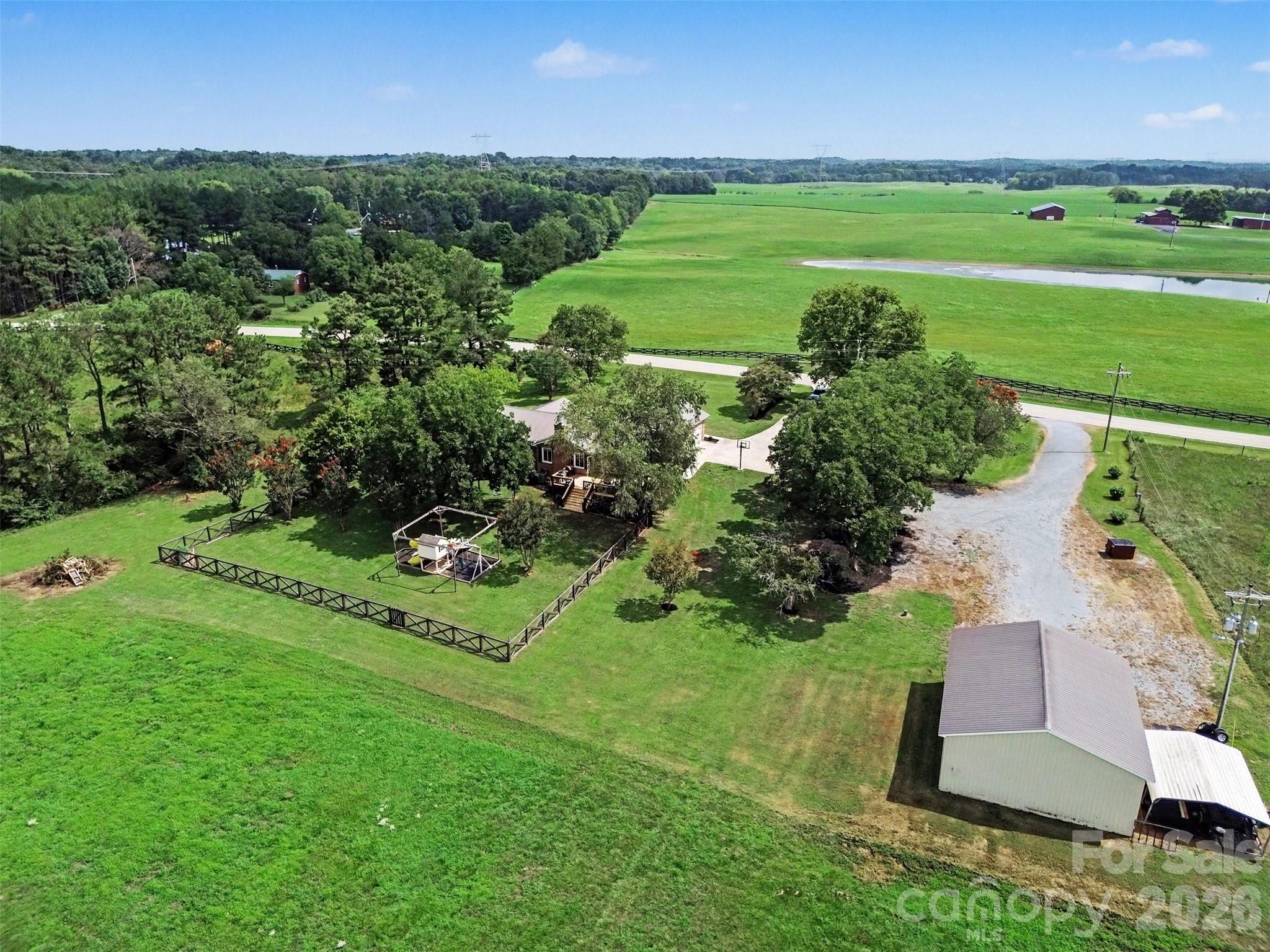 5718 White Store Road — Wingate