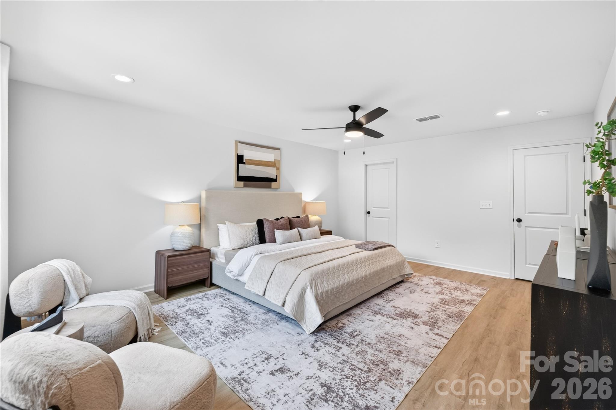 5226 Hickory Lane — Charlotte