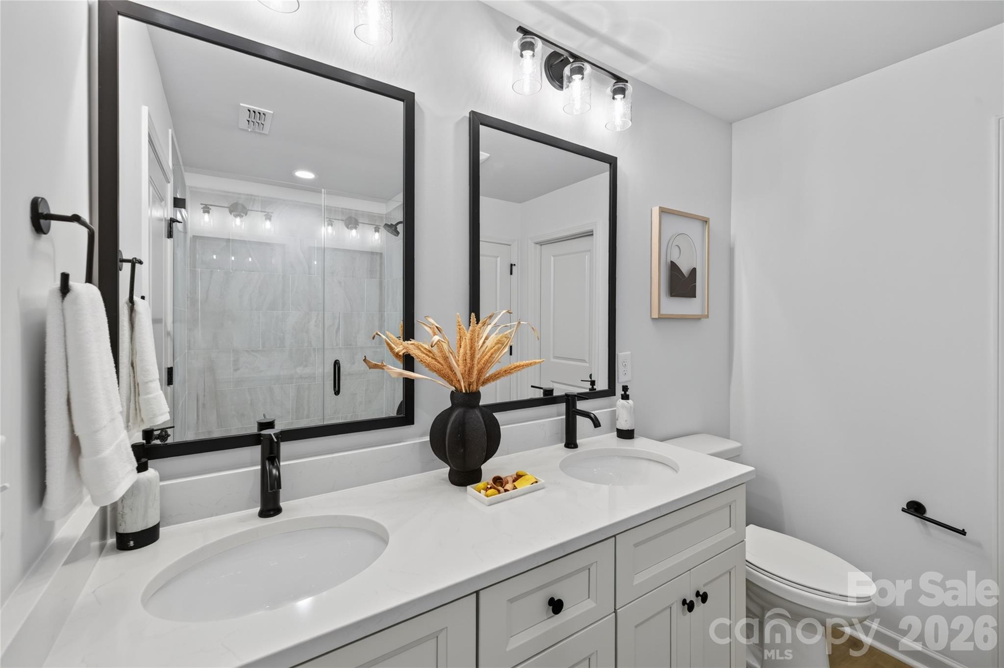 5226 Hickory Lane — Charlotte