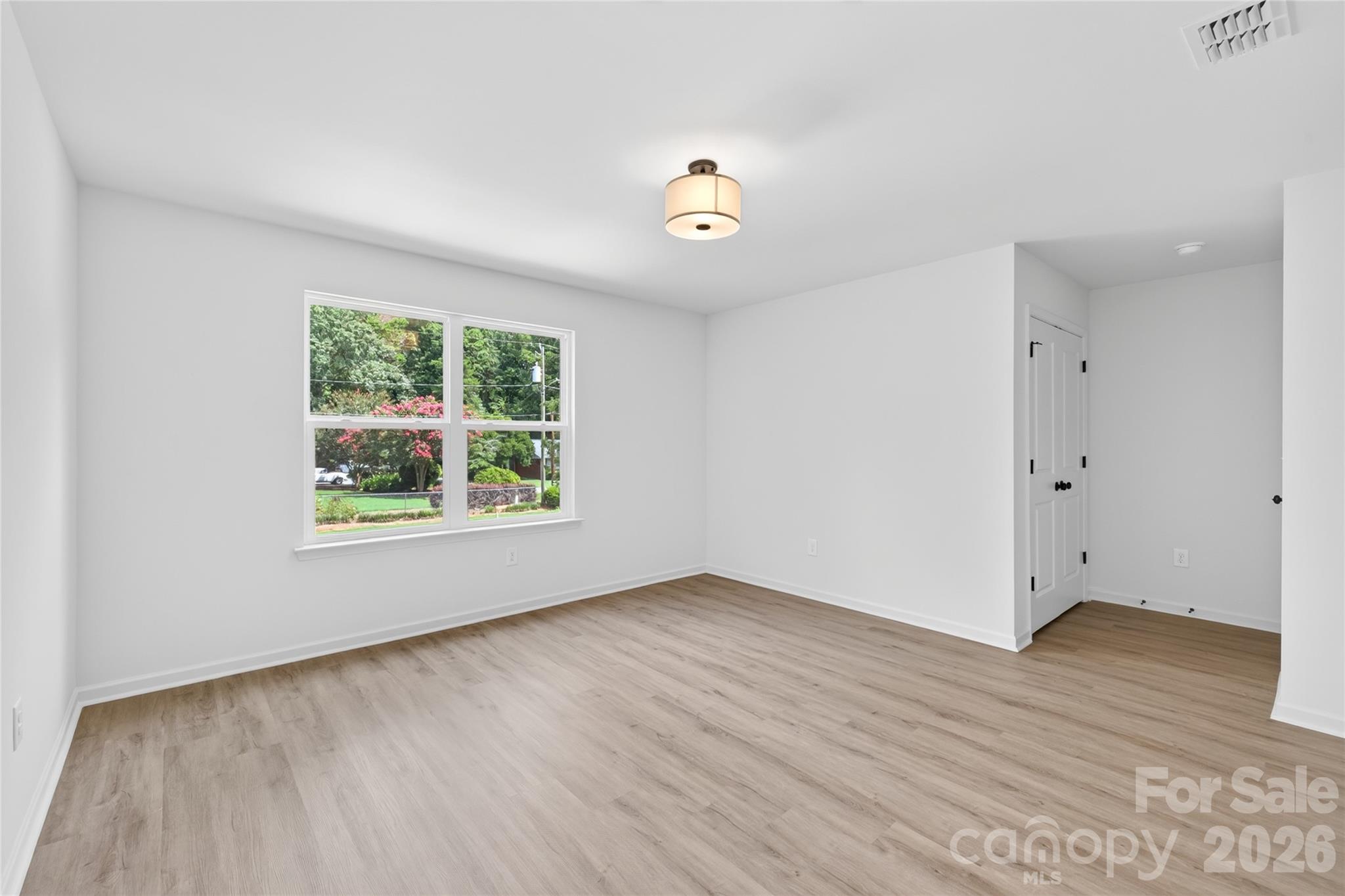 5226 Hickory Lane — Charlotte