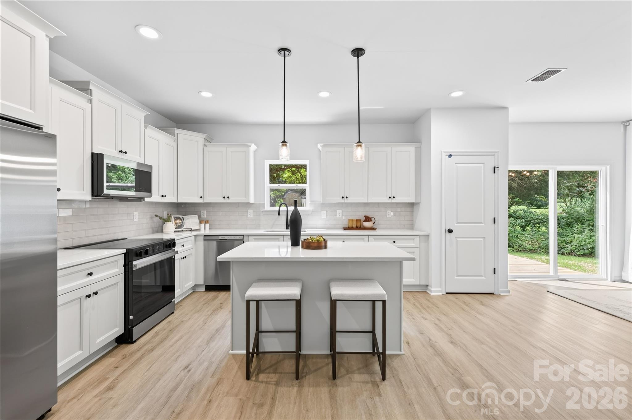5226 Hickory Lane — Charlotte