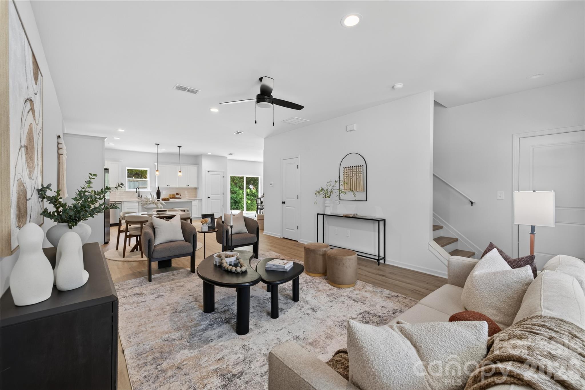 5226 Hickory Lane — Charlotte