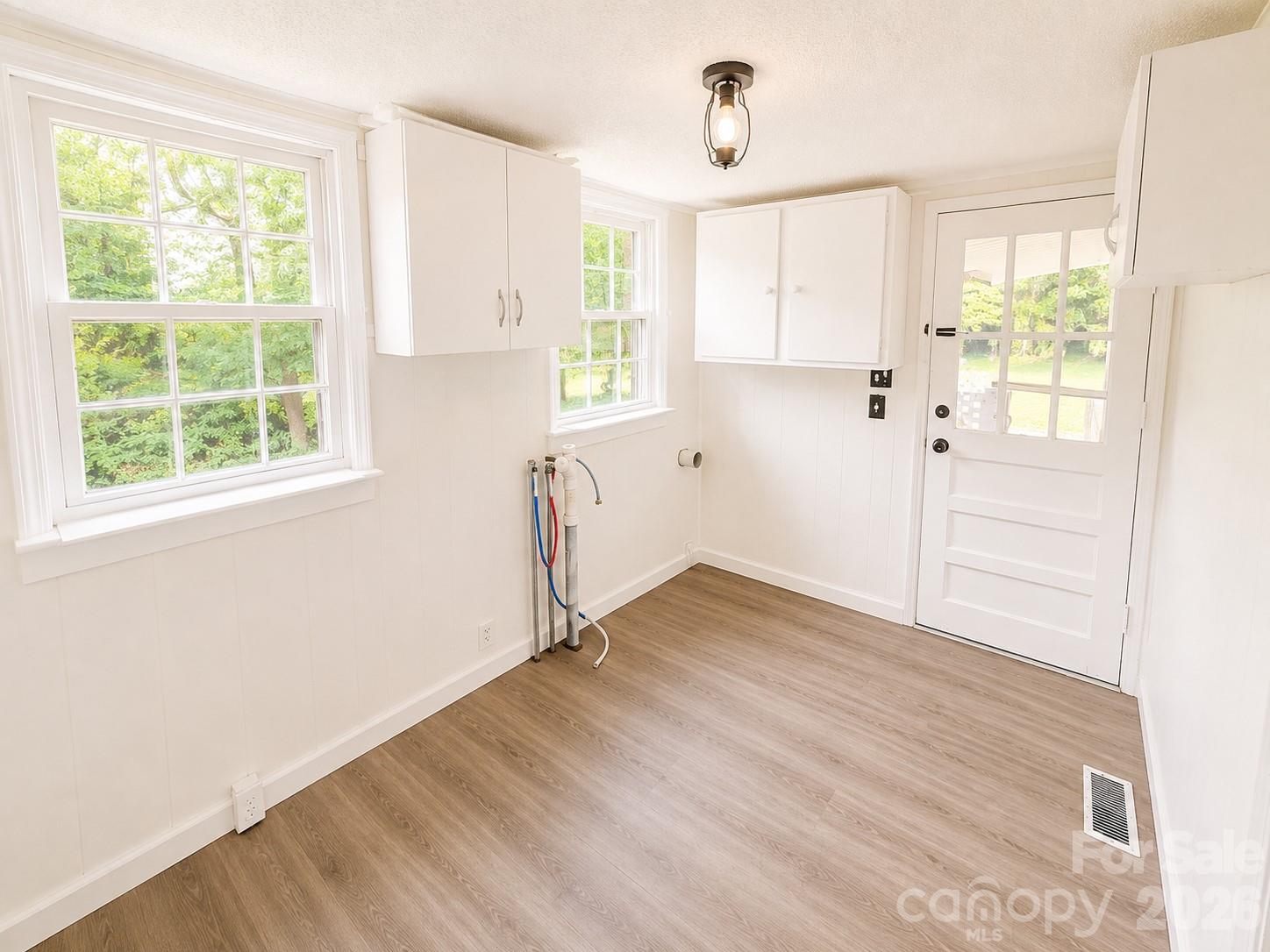 1499 Old Landsford Road — Lancaster
