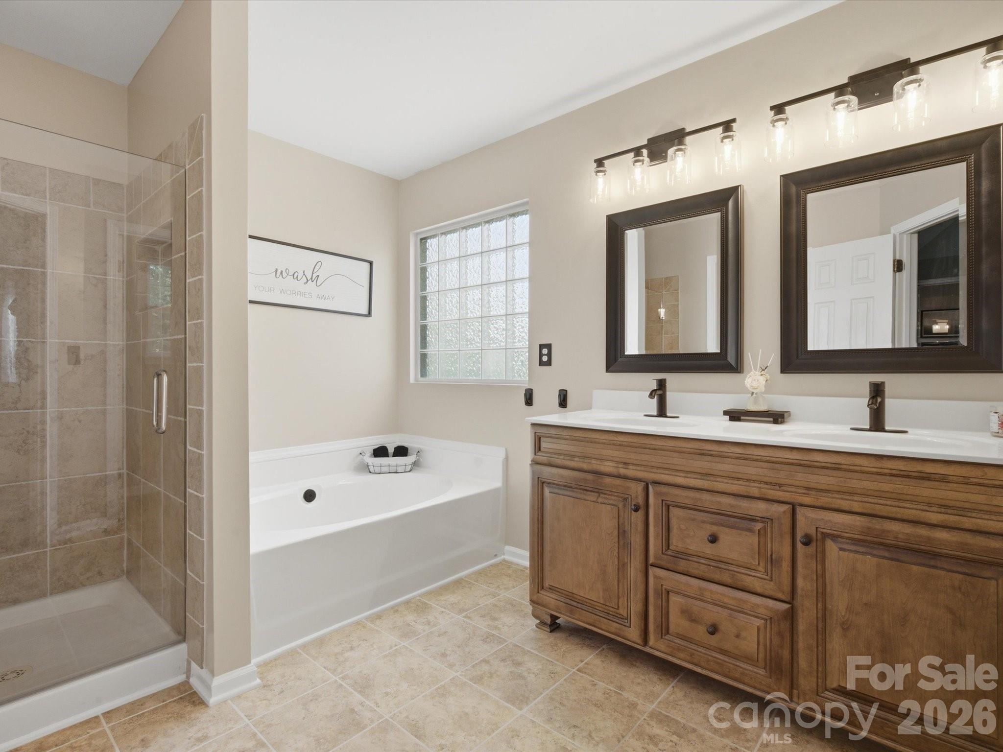 8807 Royal Bluff Drive — Charlotte
