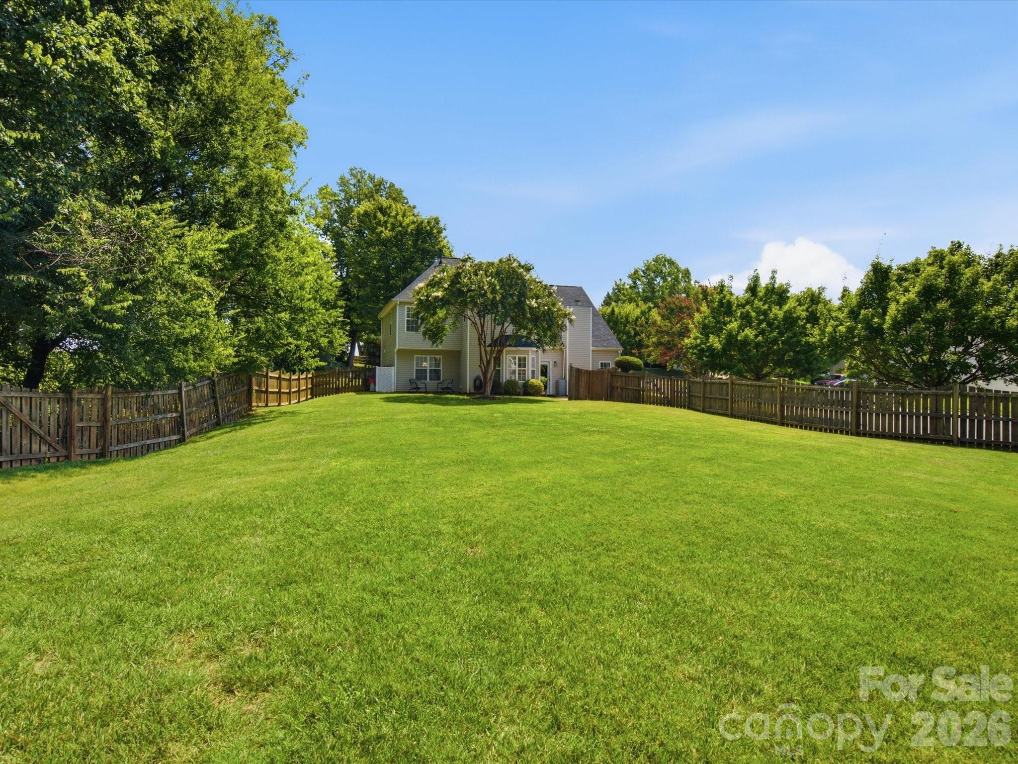 8807 Royal Bluff Drive — Charlotte