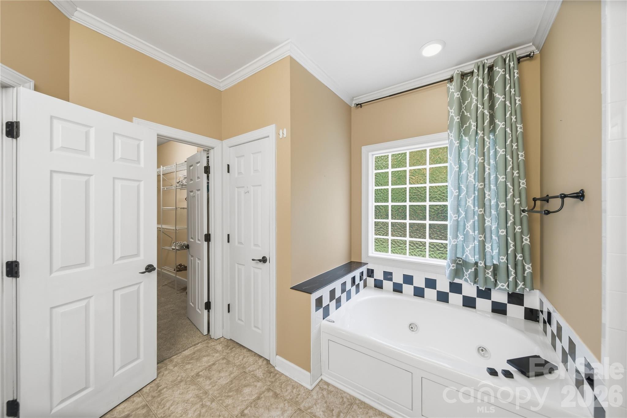 4619 Lenden Hall Court — Gastonia