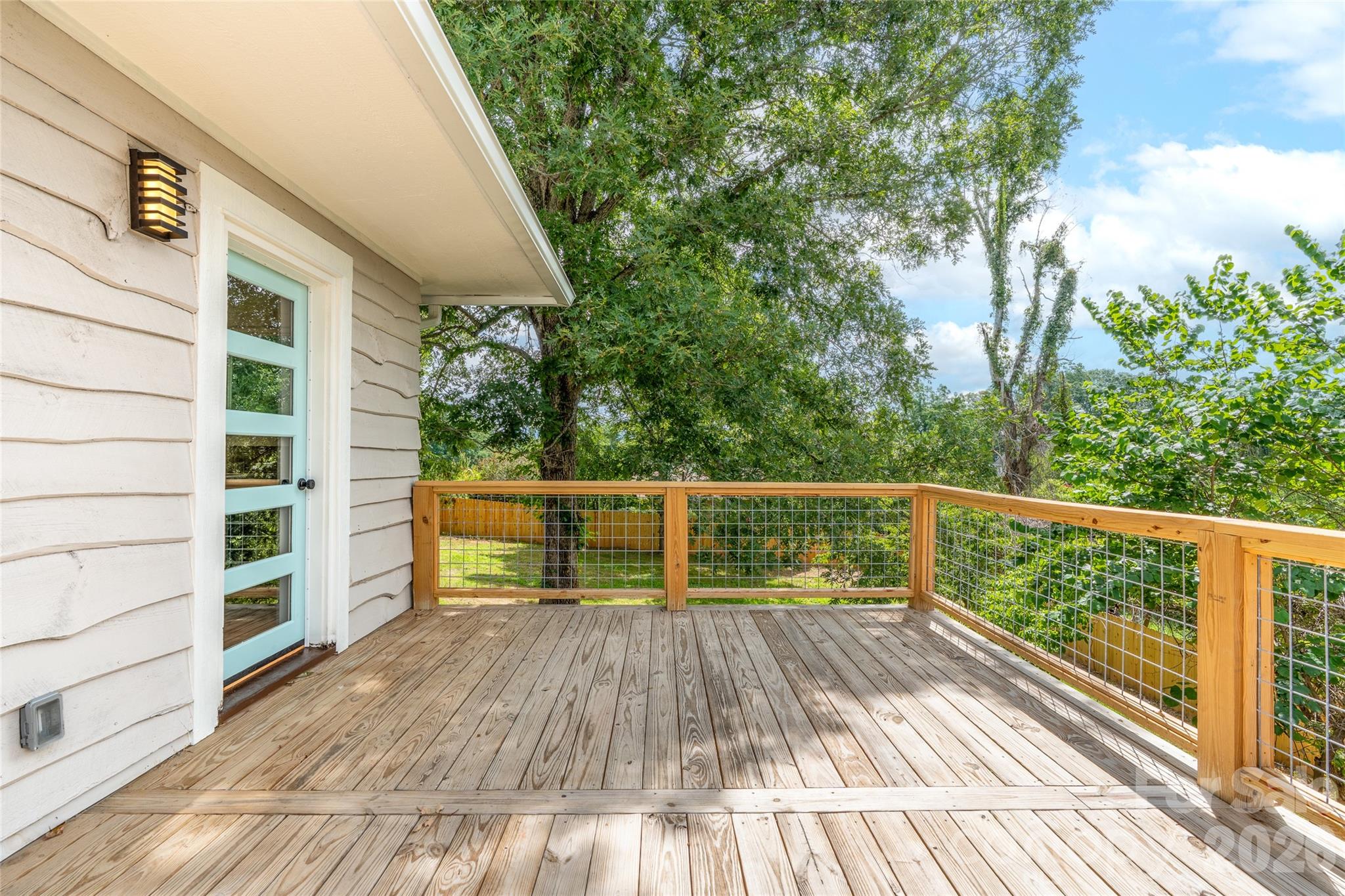 155 Oak Terrace — Arden