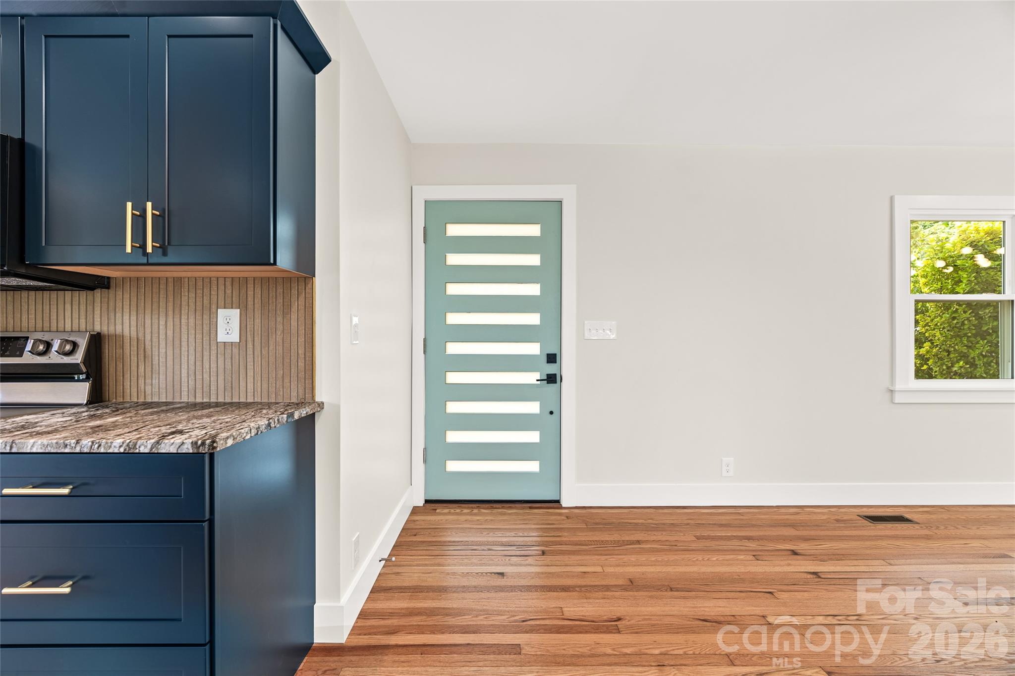 155 Oak Terrace — Arden