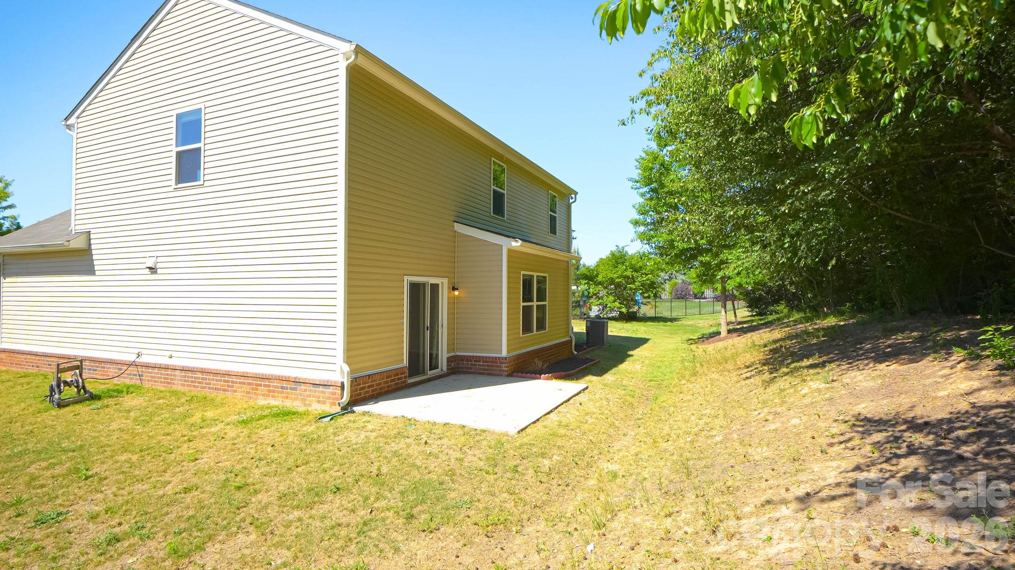 504 Twelve Oaks Lane — Fort Mill