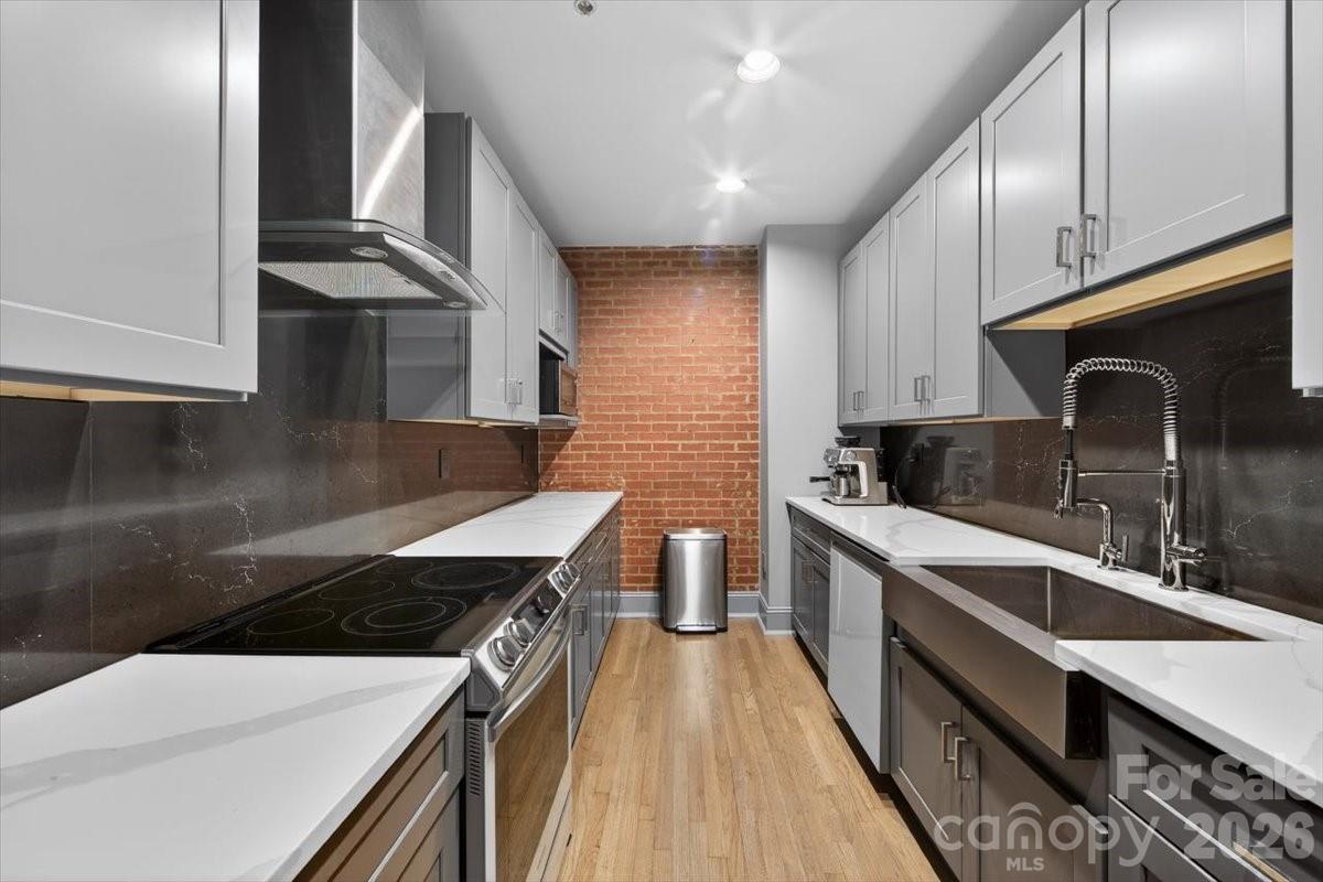 310 Arlington Avenue #408 — Charlotte