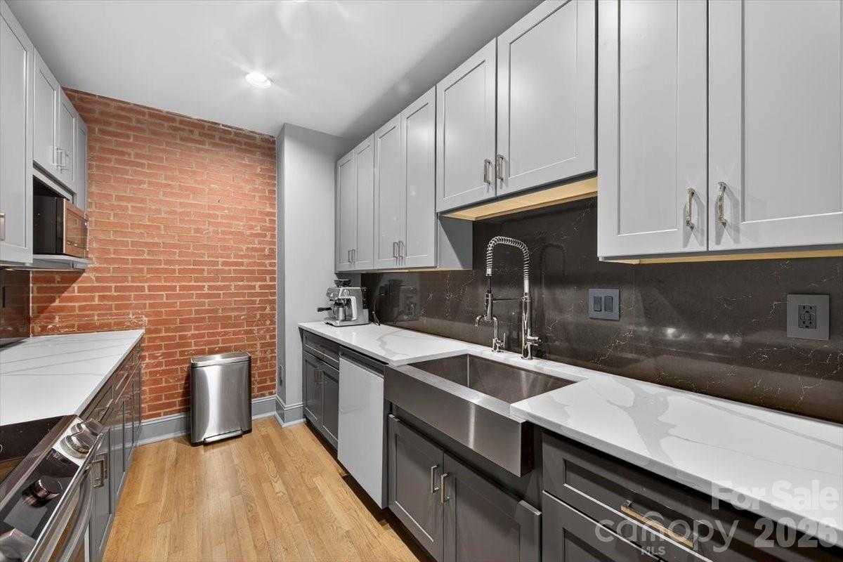 310 Arlington Avenue #408 — Charlotte