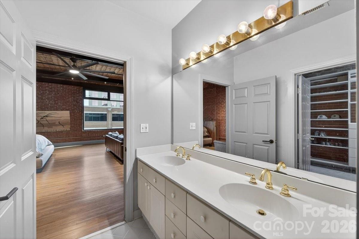 310 Arlington Avenue #408 — Charlotte