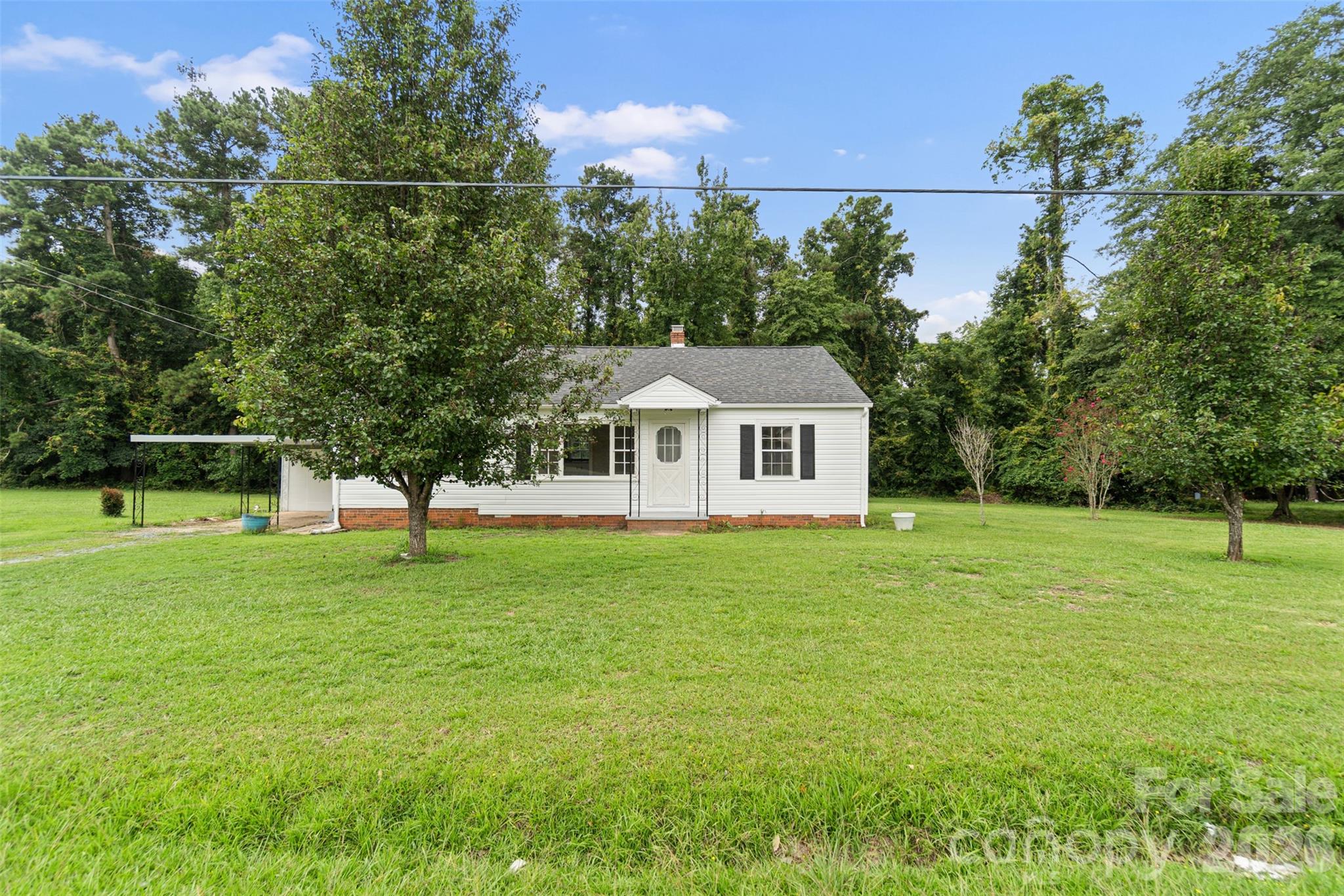 842 Moores Lake Road — Wadesboro