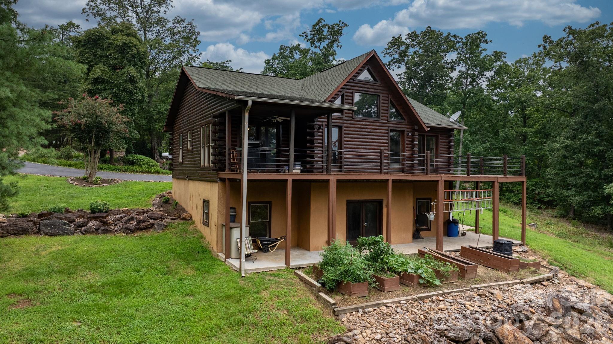422 Ridge Creek Drive — Taylorsville