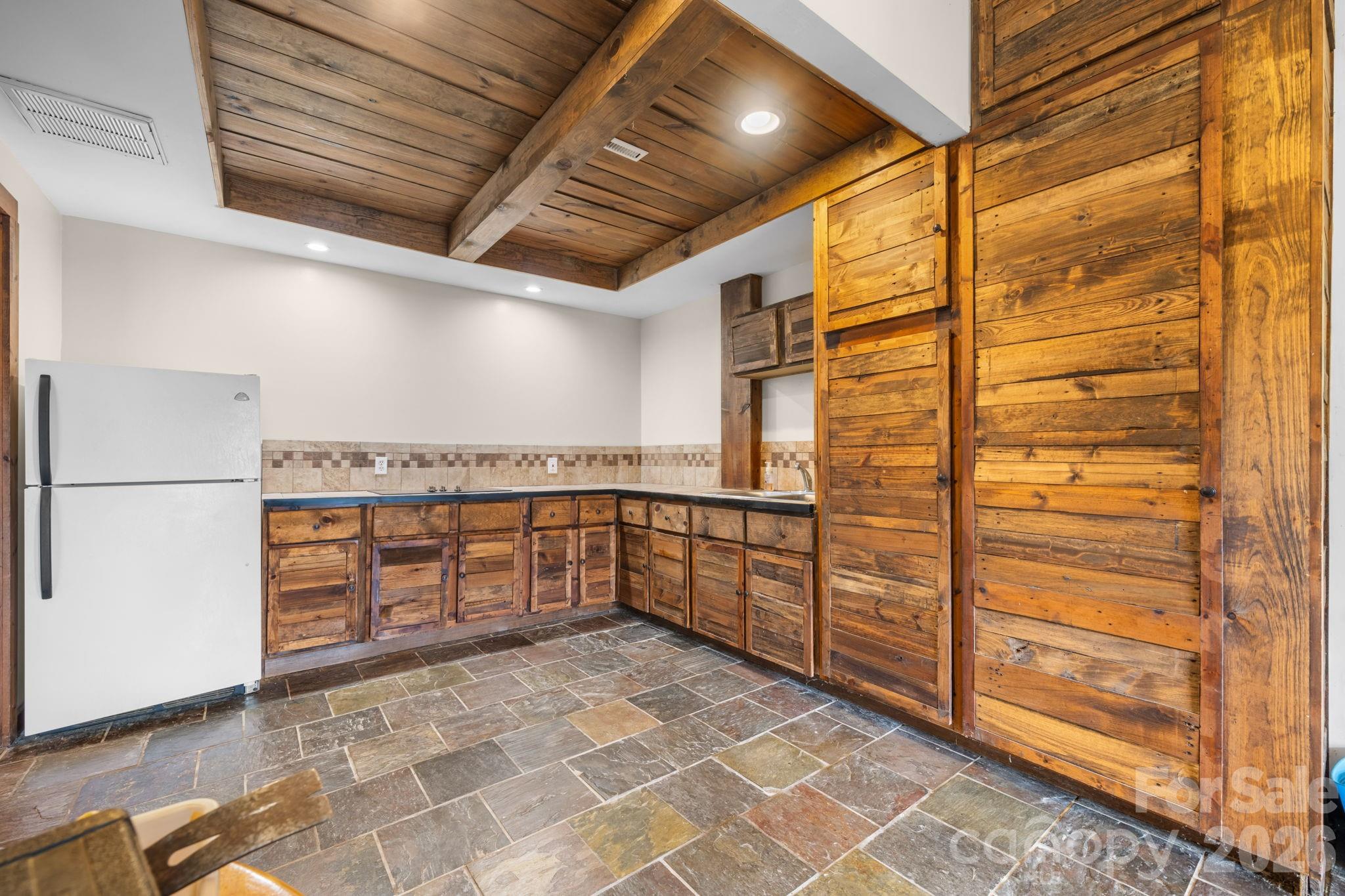 422 Ridge Creek Drive — Taylorsville