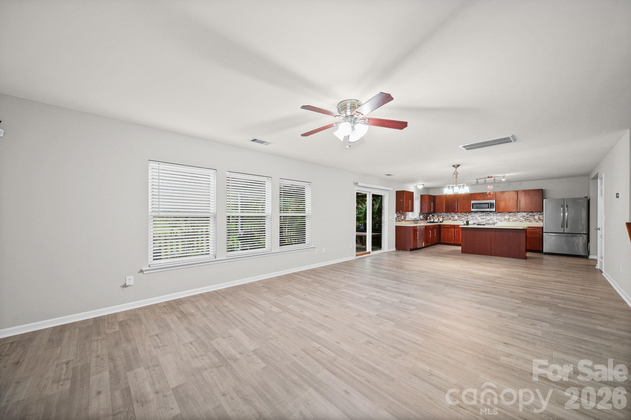 9220 Seamill Road — Charlotte
