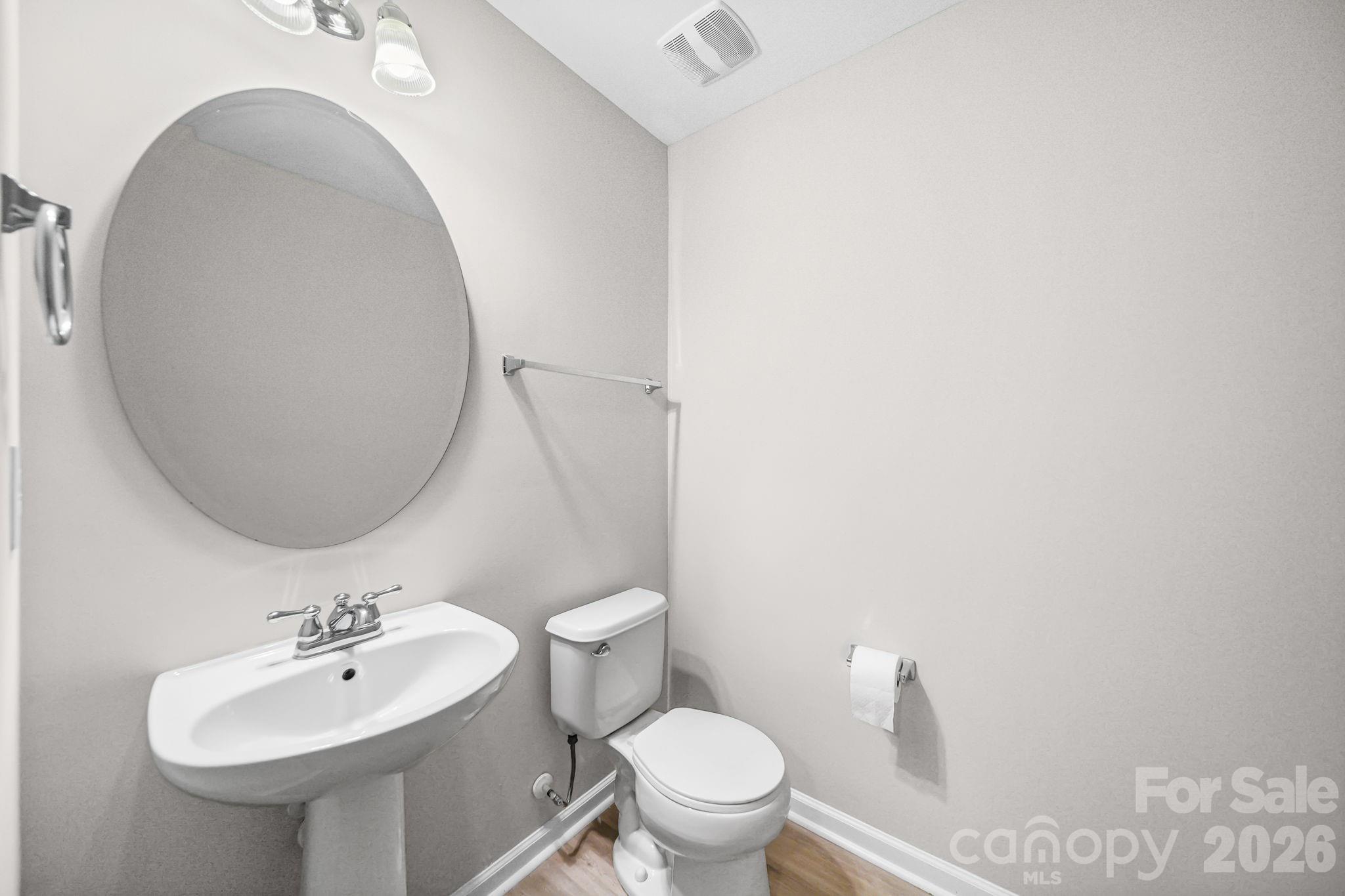 9220 Seamill Road — Charlotte