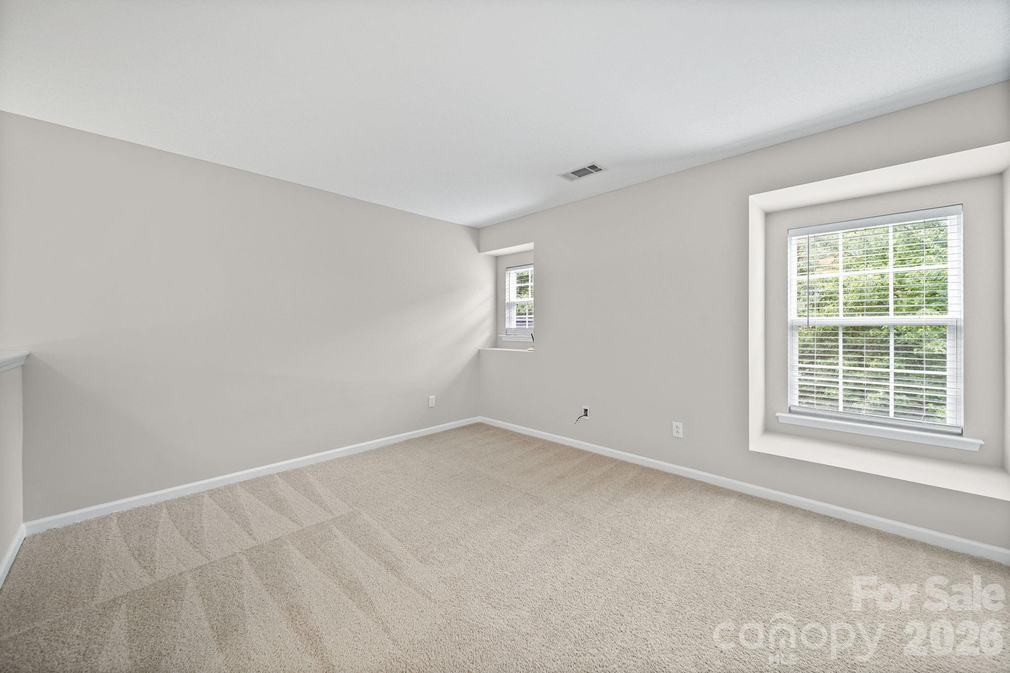 9220 Seamill Road — Charlotte