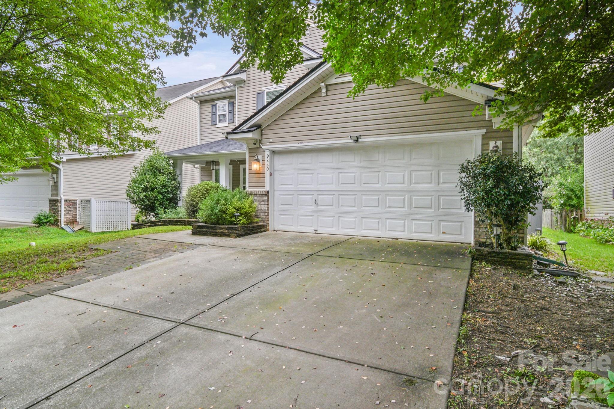9220 Seamill Road — Charlotte