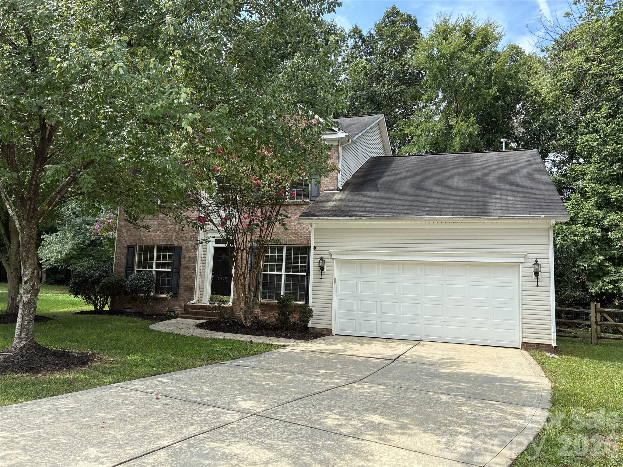 9309 Shrewsbury Drive — Waxhaw