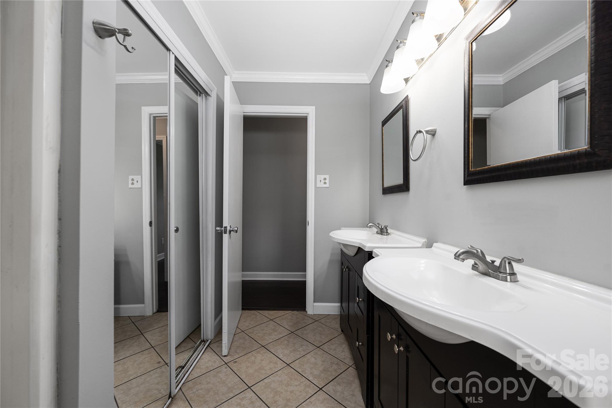 112 Robinette Lane — Statesville
