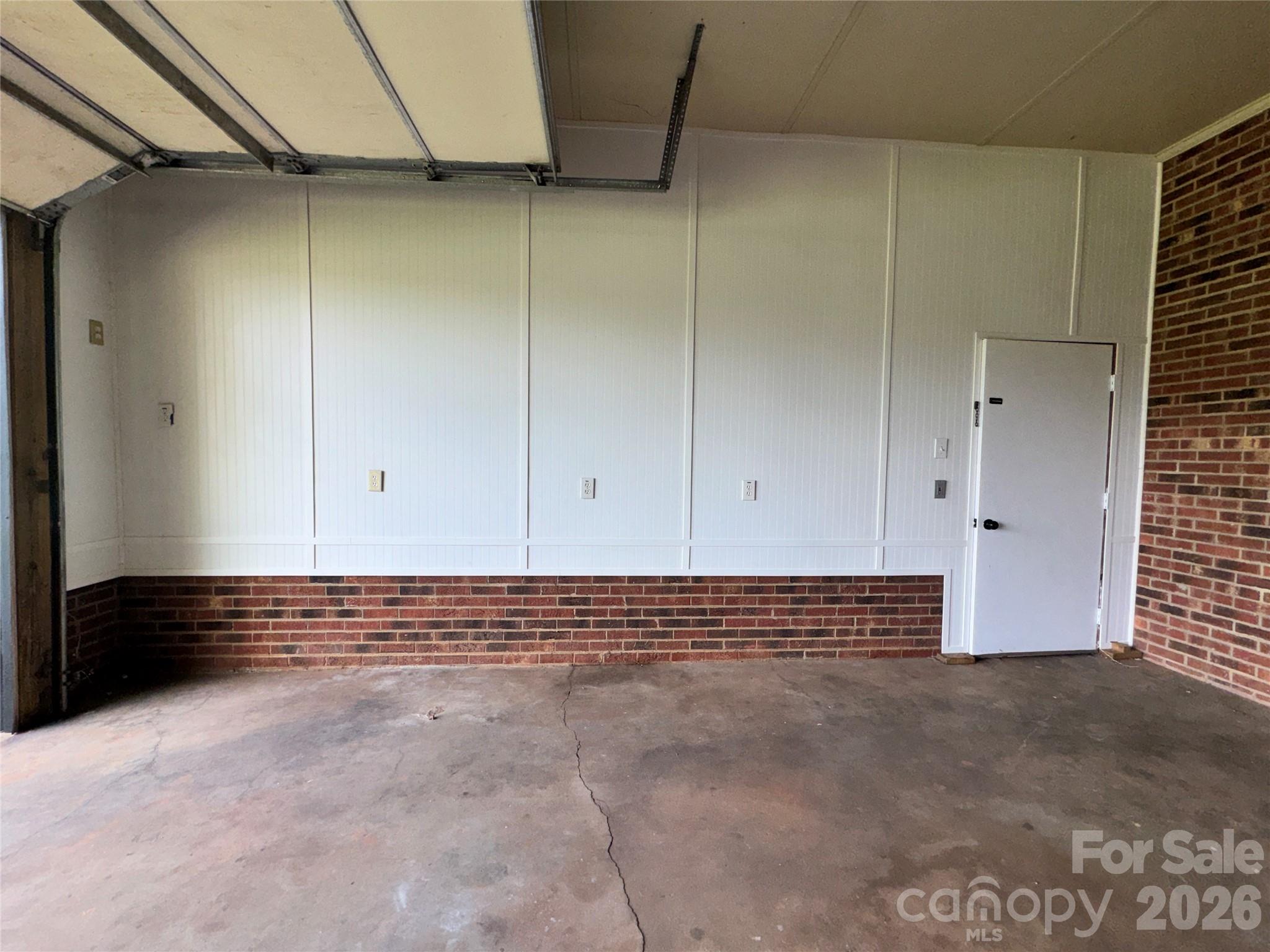 112 Robinette Lane — Statesville