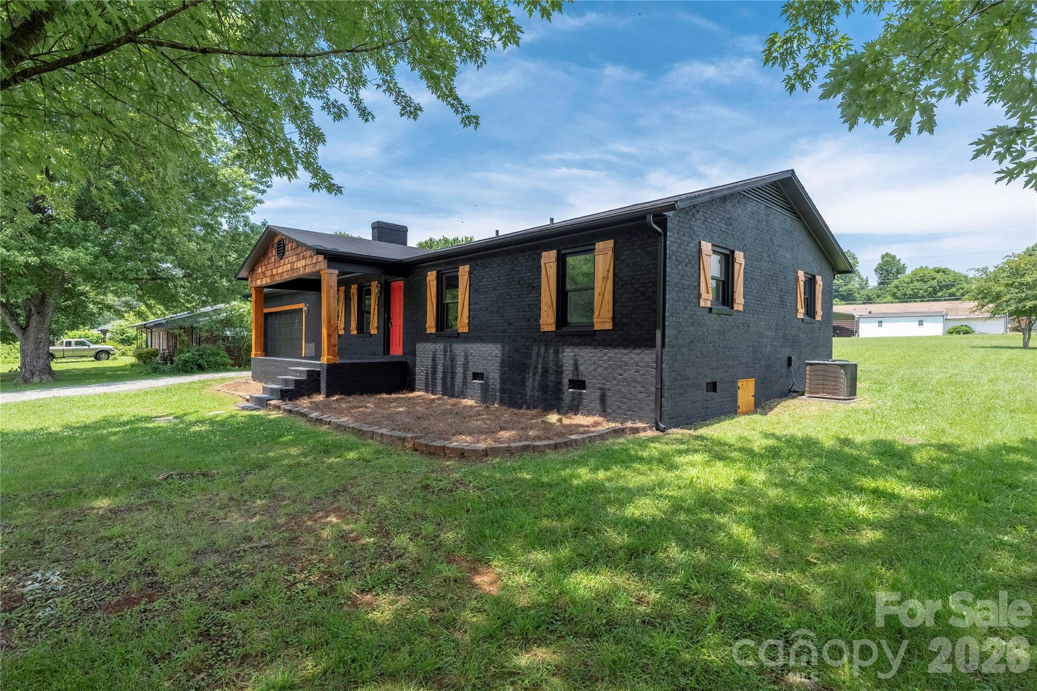 112 Robinette Lane — Statesville